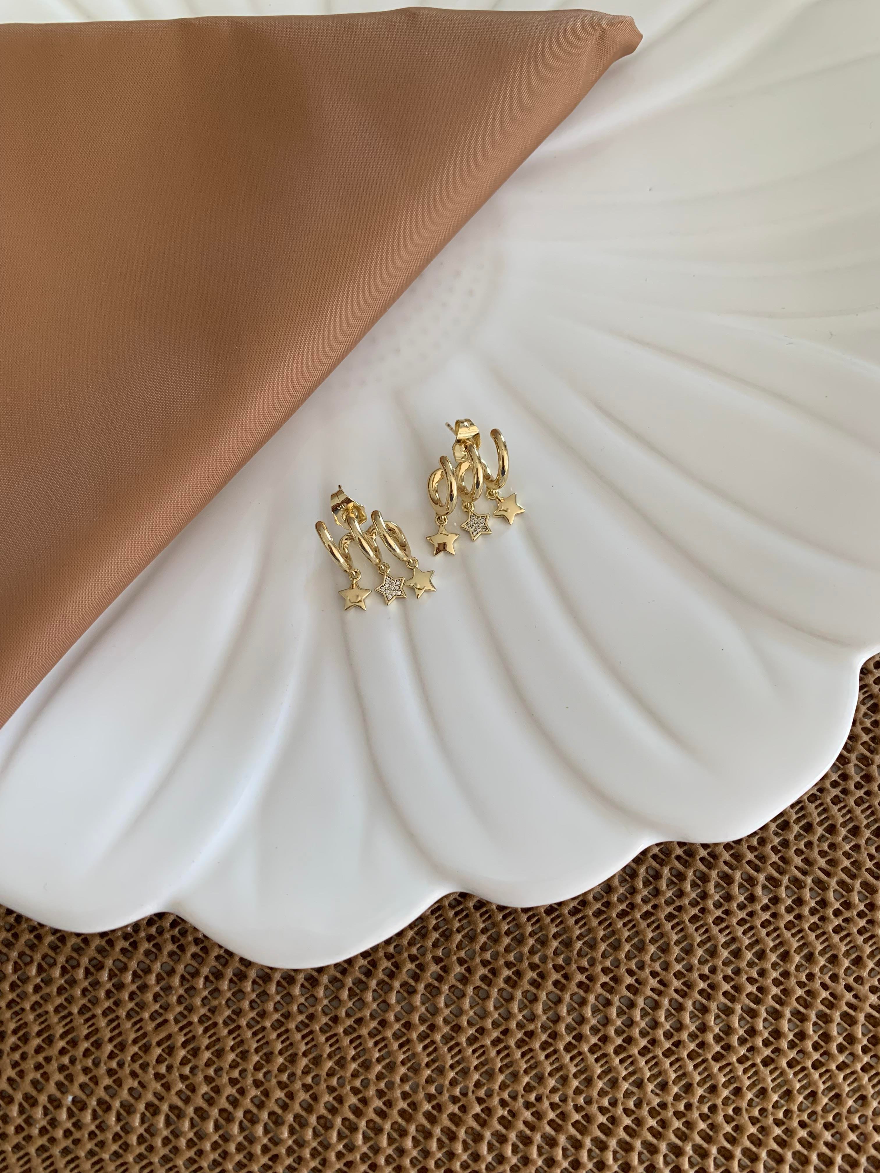 Vip Gold Plaka Zirkon Taşlı Yıldız Sallantılı Tasarım Küpe