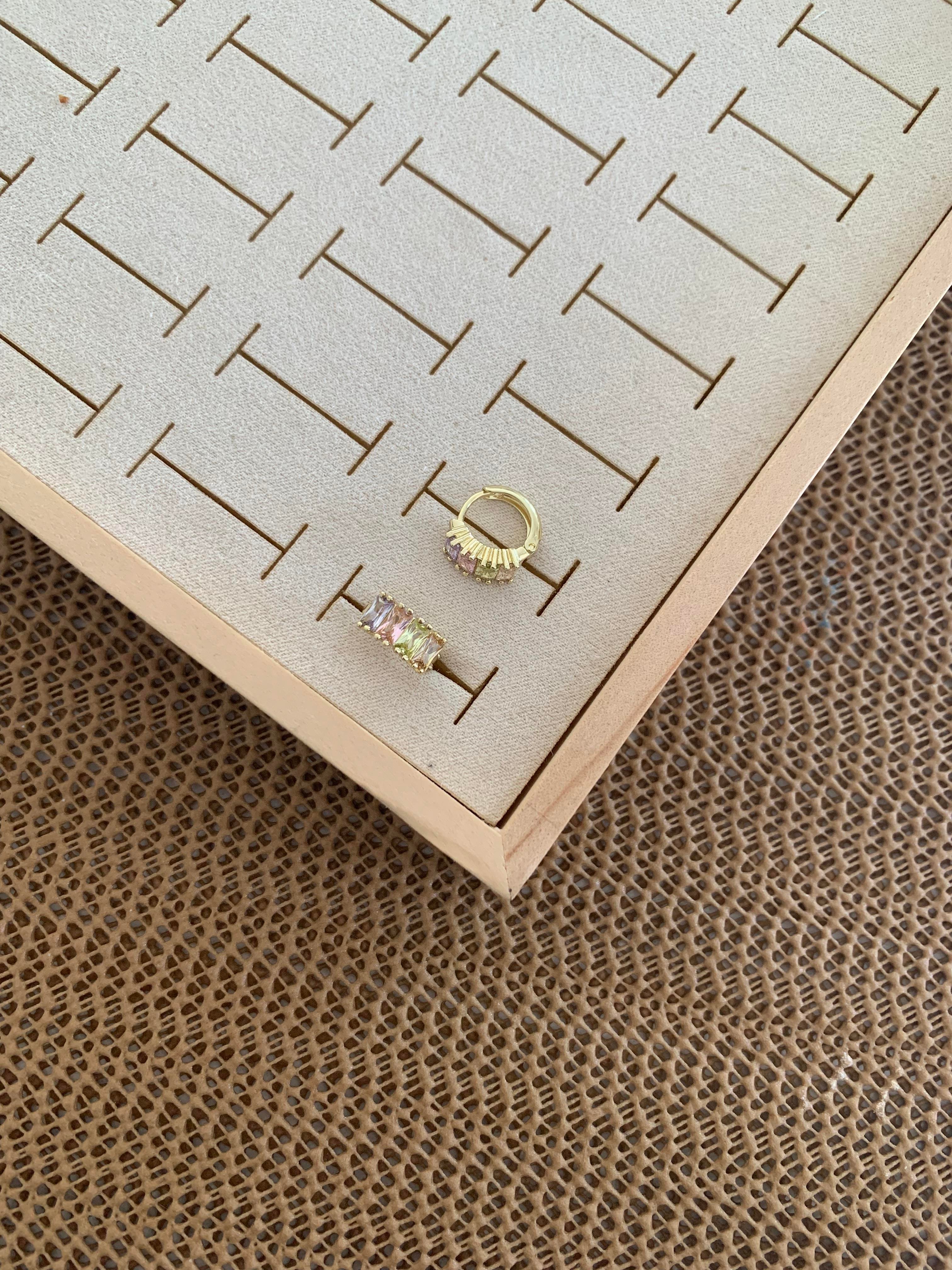 Vip Gold Renkli Baget Tek Taş Sıralı Küçük Halka Küpe