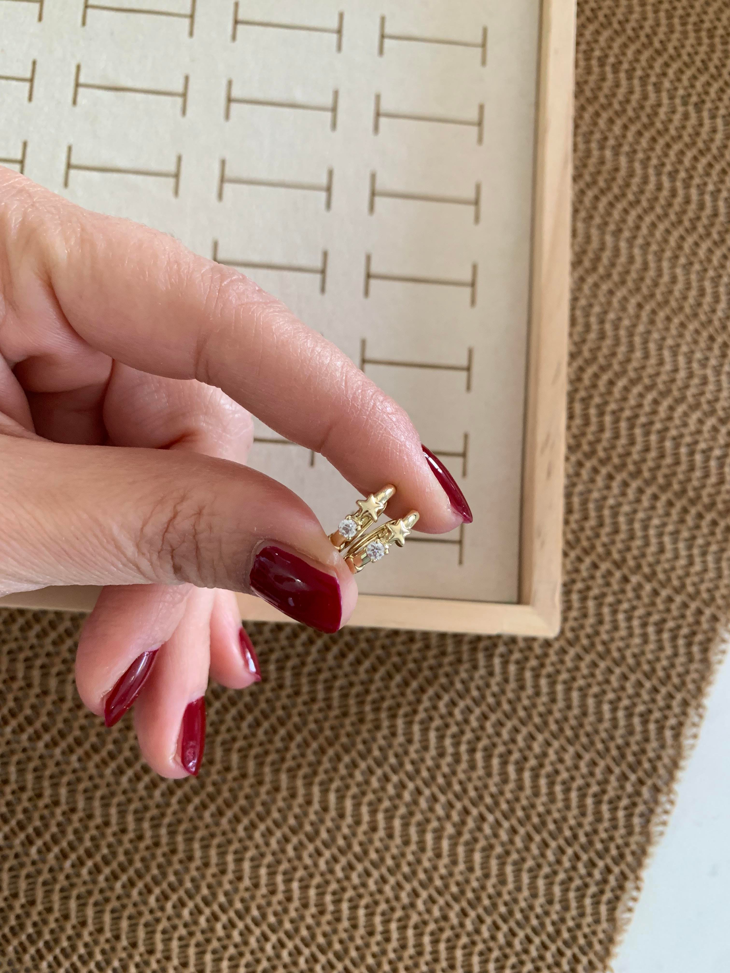 Vip Gold Tek Taşlı Plaka Yıldız Mini Halka Küpe