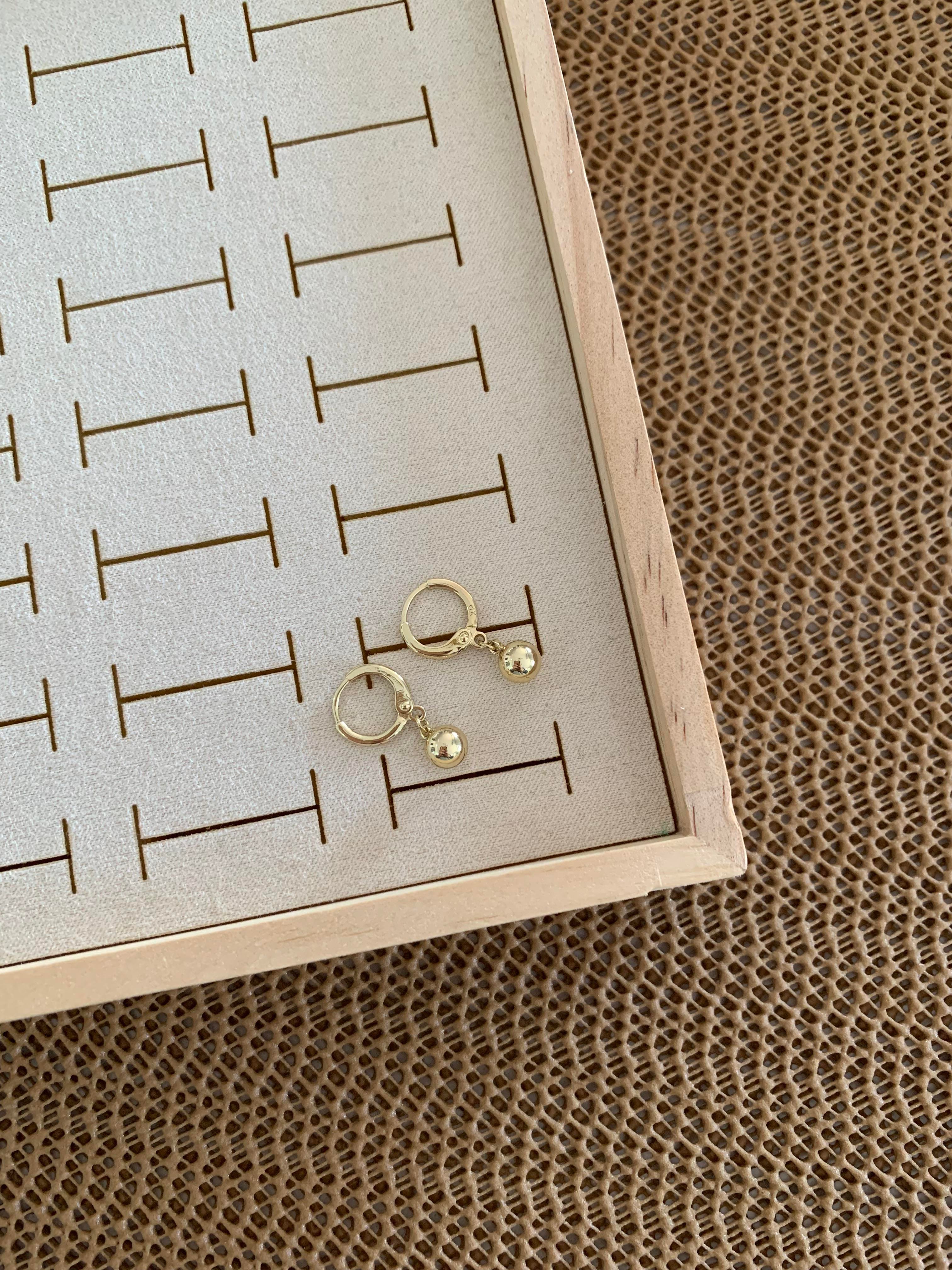 Vip Gold Topçuk Sallantılı Mini Halka Küpe