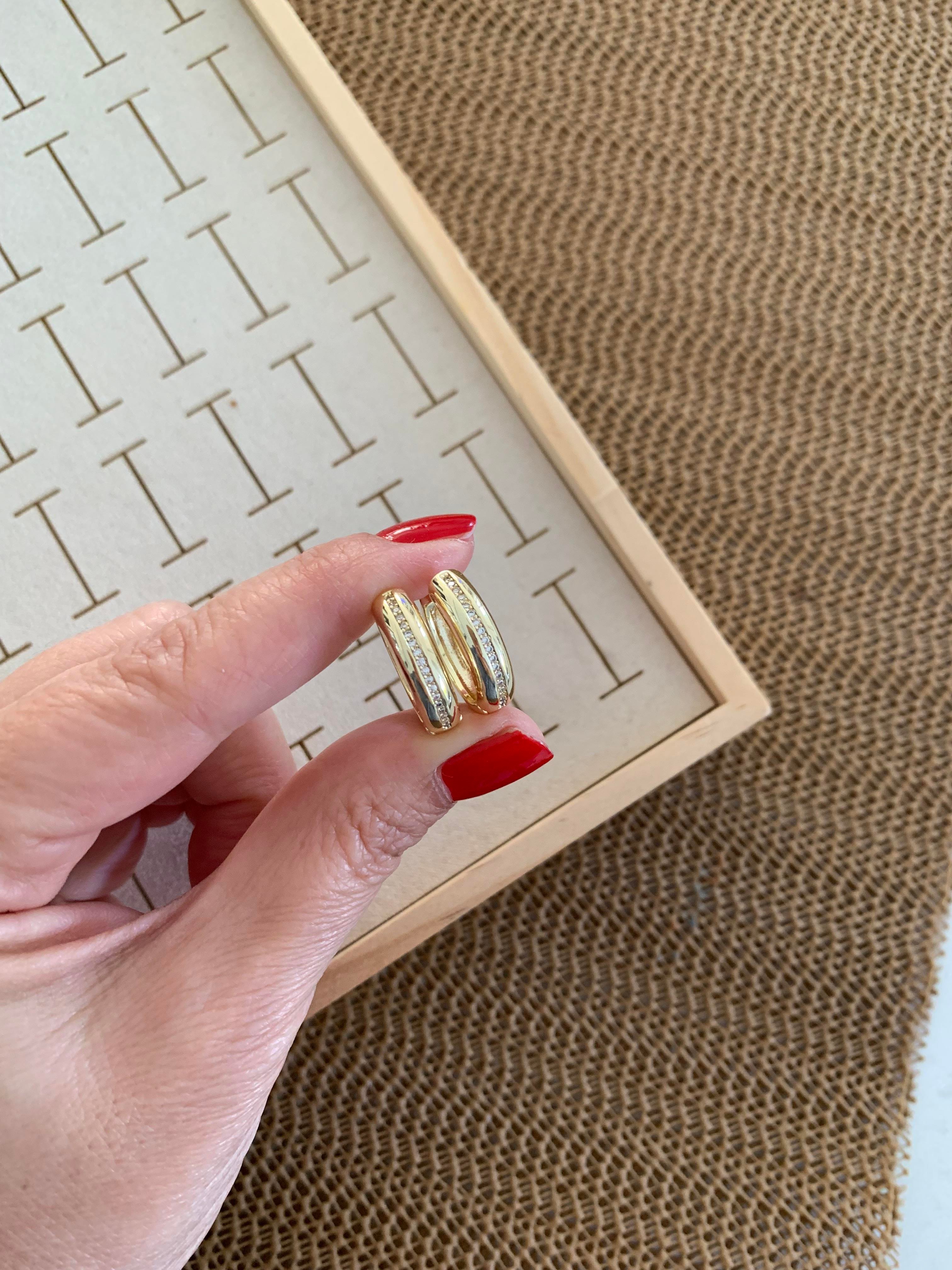 Vip Gold Zirkon Taş Sıralı Oval Küpe