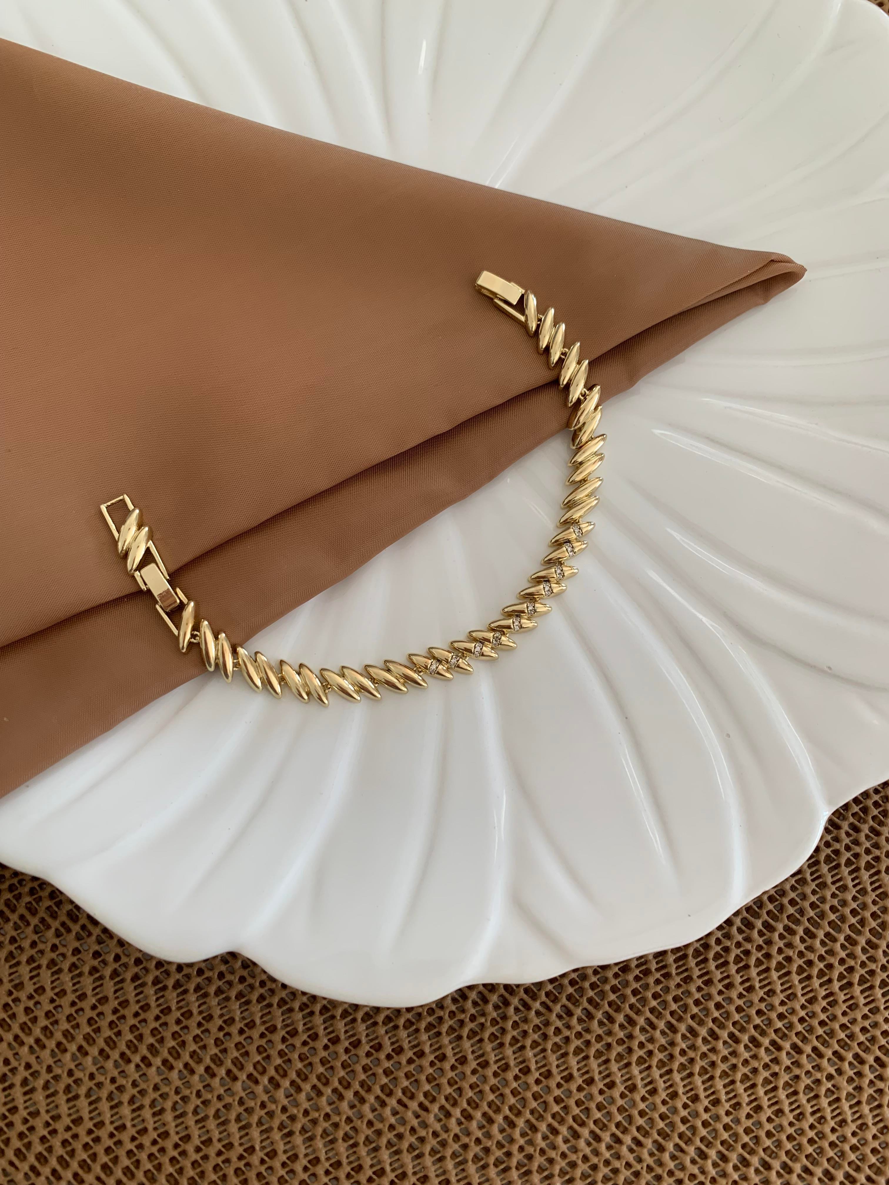 Vip Gold Zirkon Taşlı Badem Sıralı Bileklik