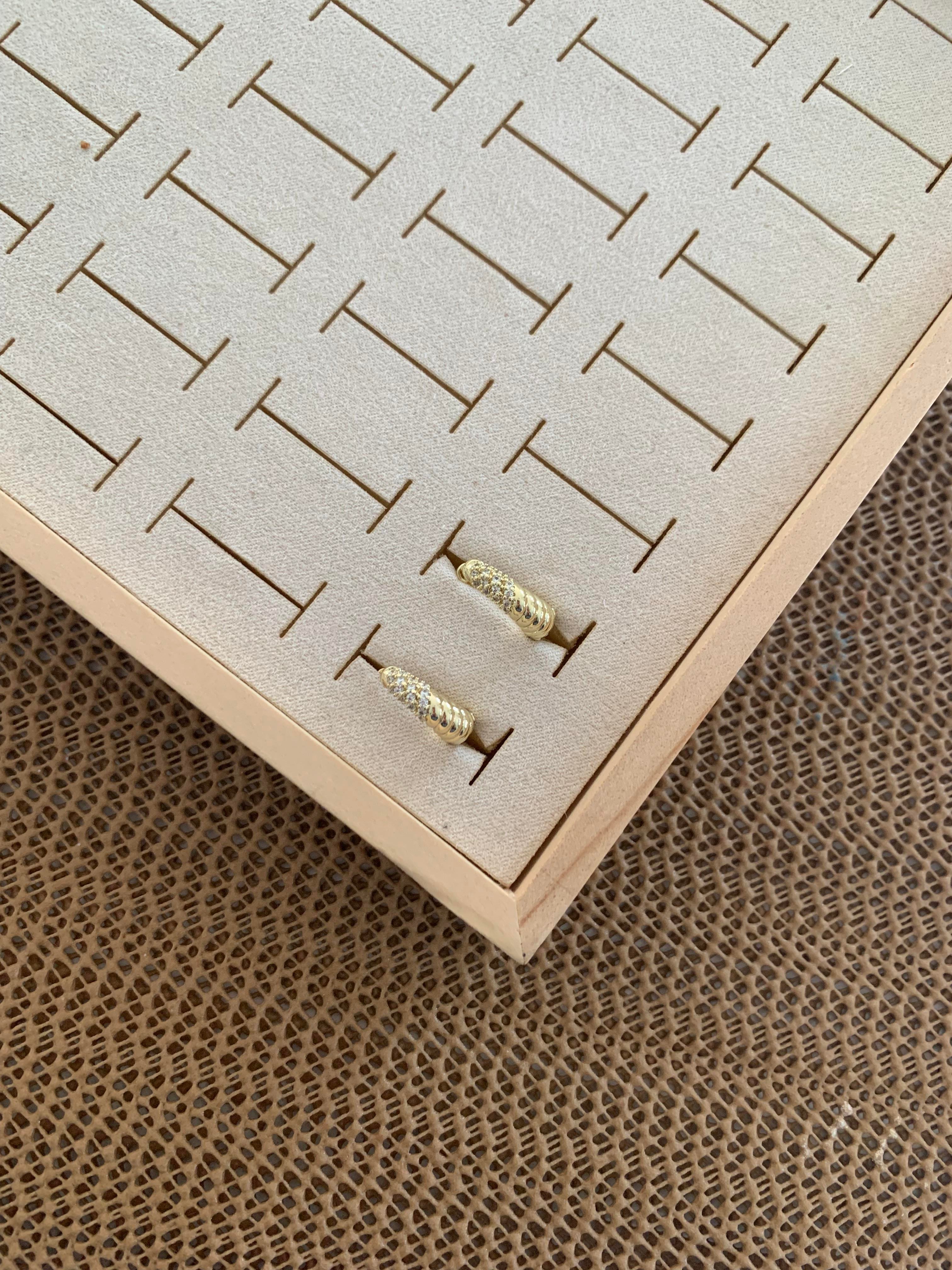 Vip Gold Zirkon Taşlı Burgu Halka Küpe
