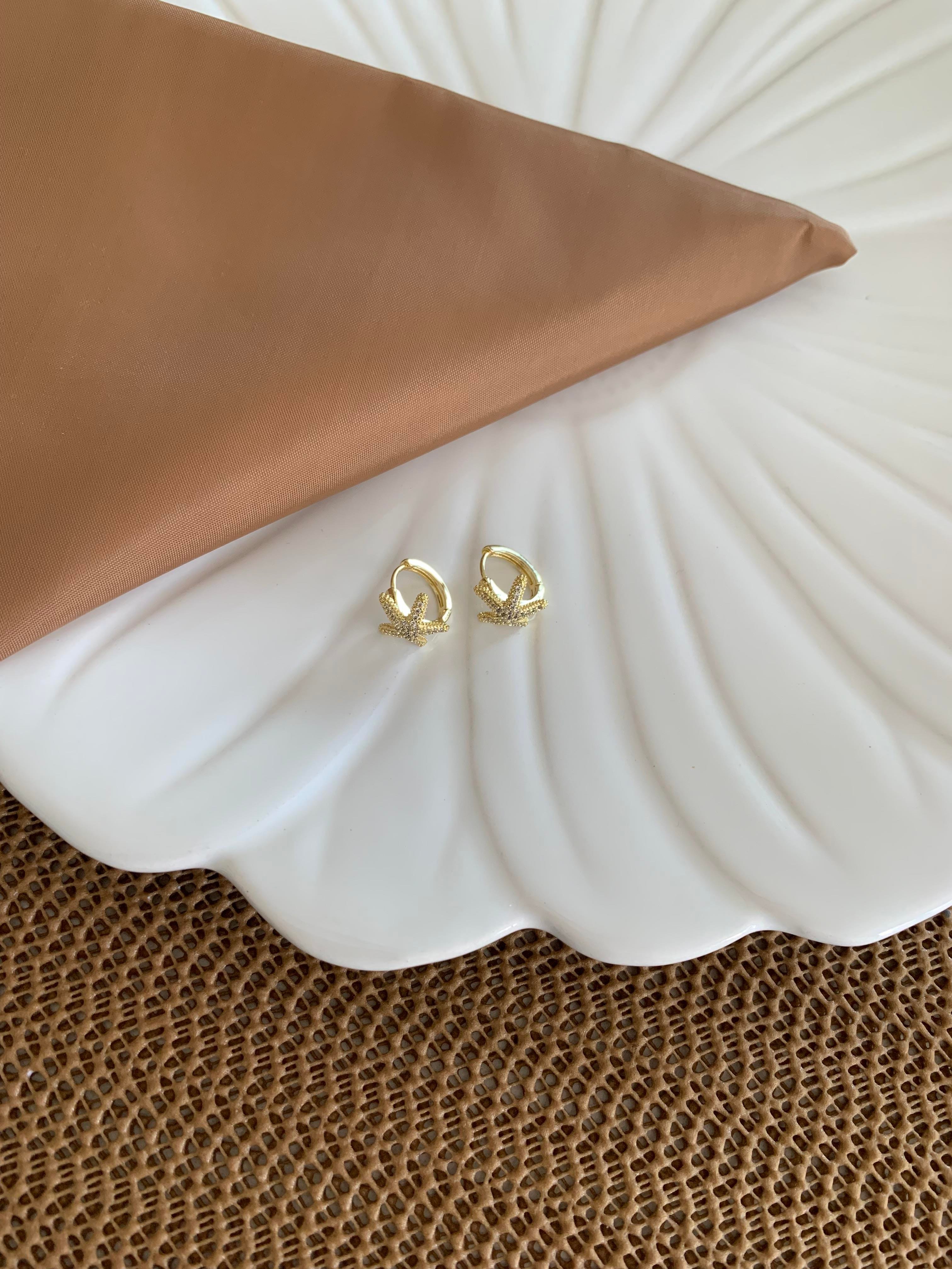 Vip Gold Zirkon Taşlı Deniz Yıldız Mini Halka Küpe
