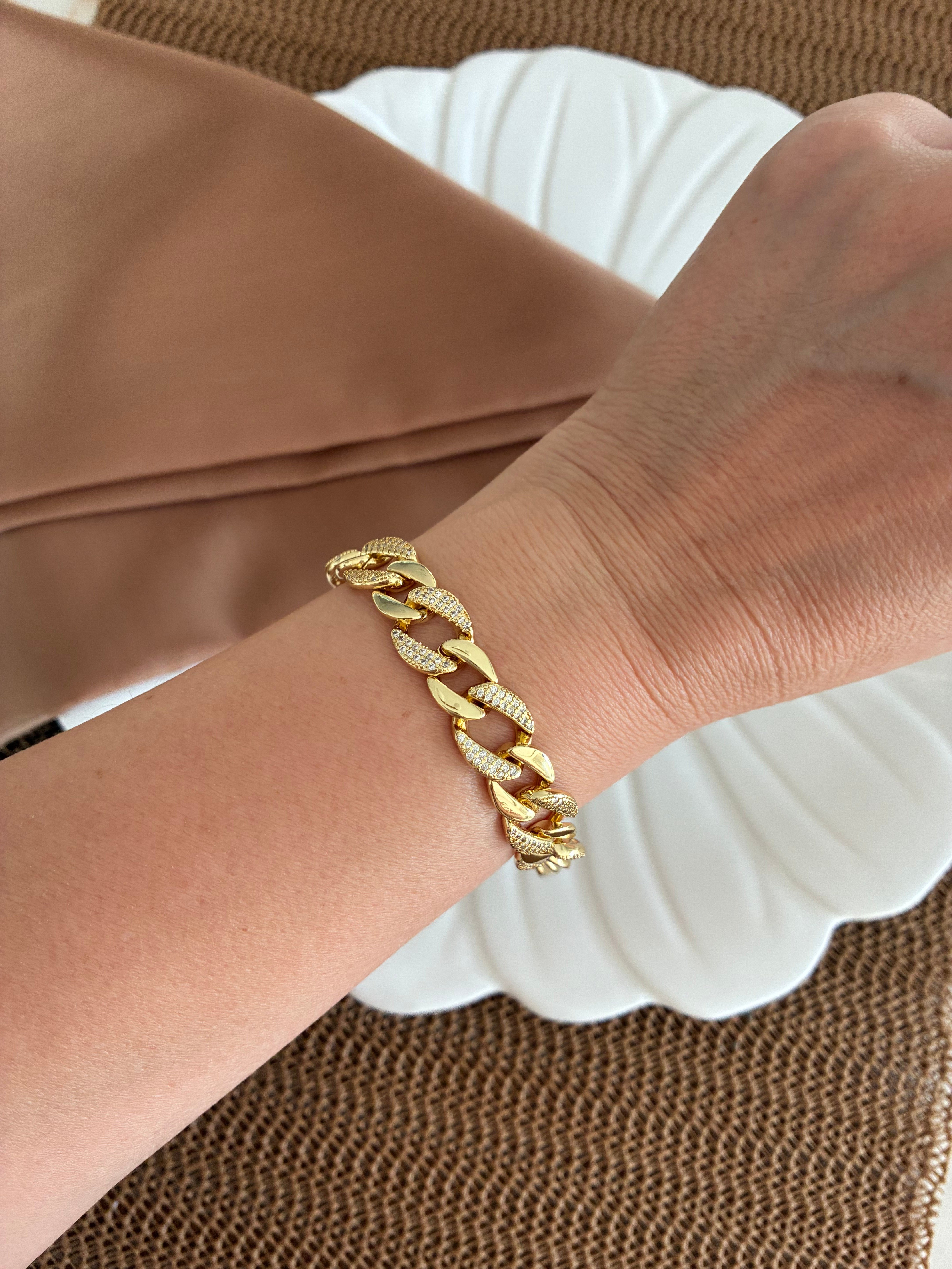 Vip Gold Zirkon Taşlı İç İçe Geçme Kalın Halka Bileklik