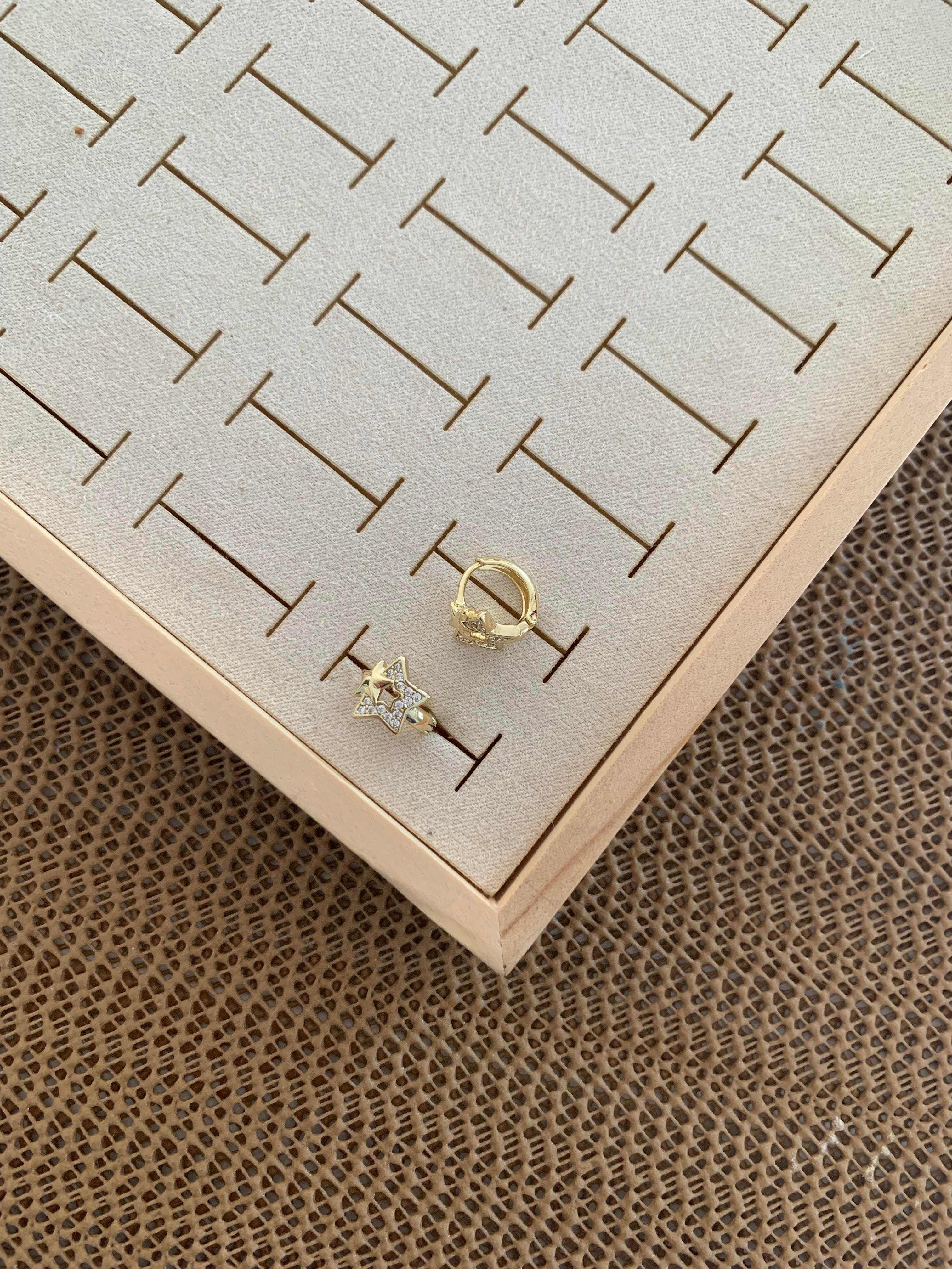 Vip Gold Zirkon Taşlı İç İçe Yıldız Halka Küpe