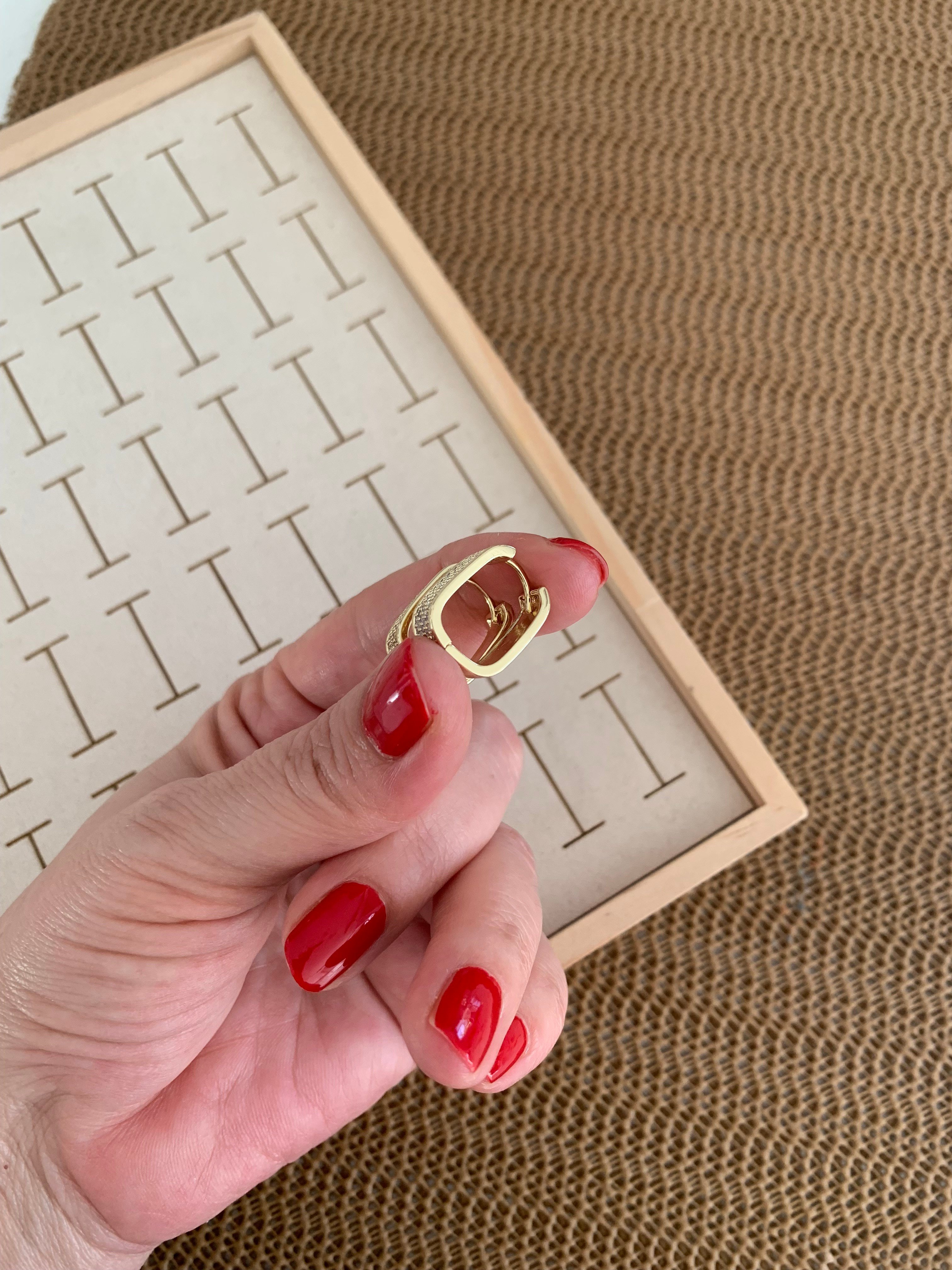 Vip Gold Zirkon Taşlı Kare U Küpe