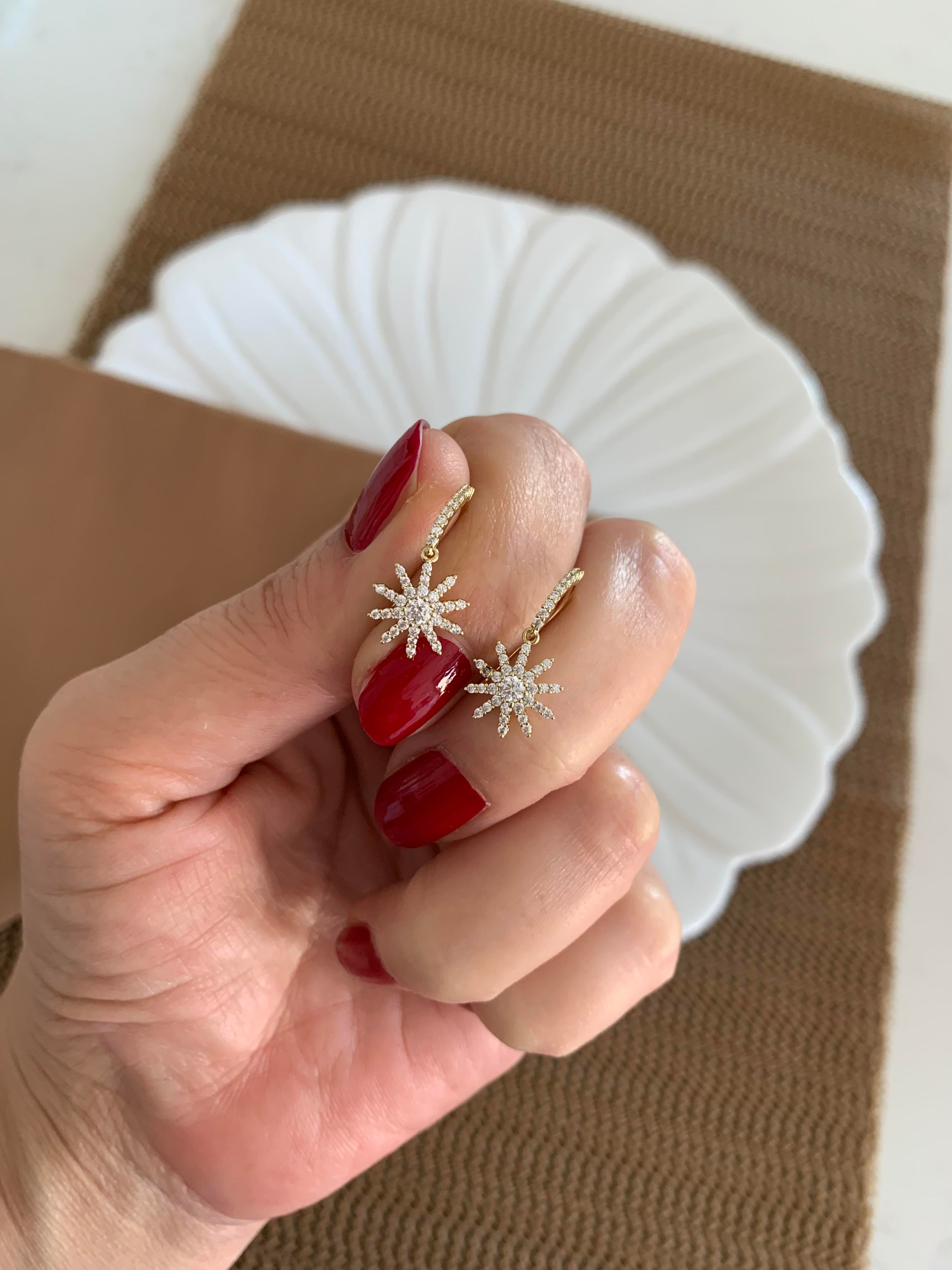 Vip Gold Zirkon Taşlı Mini Güneş Sallantılı Halka Küpe