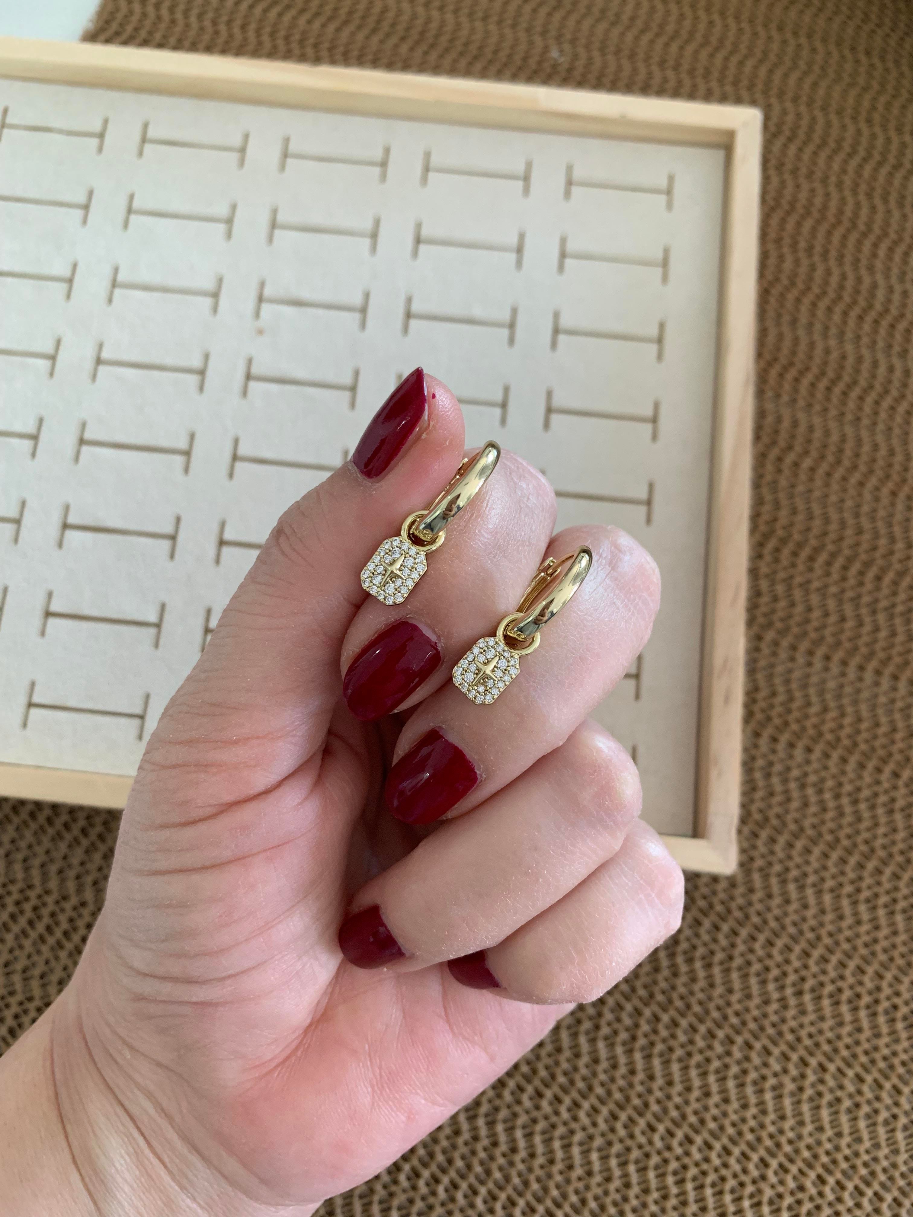 Vip Gold Zirkon Taşlı Mini Kare Yıldız Detalı Halka Küpe