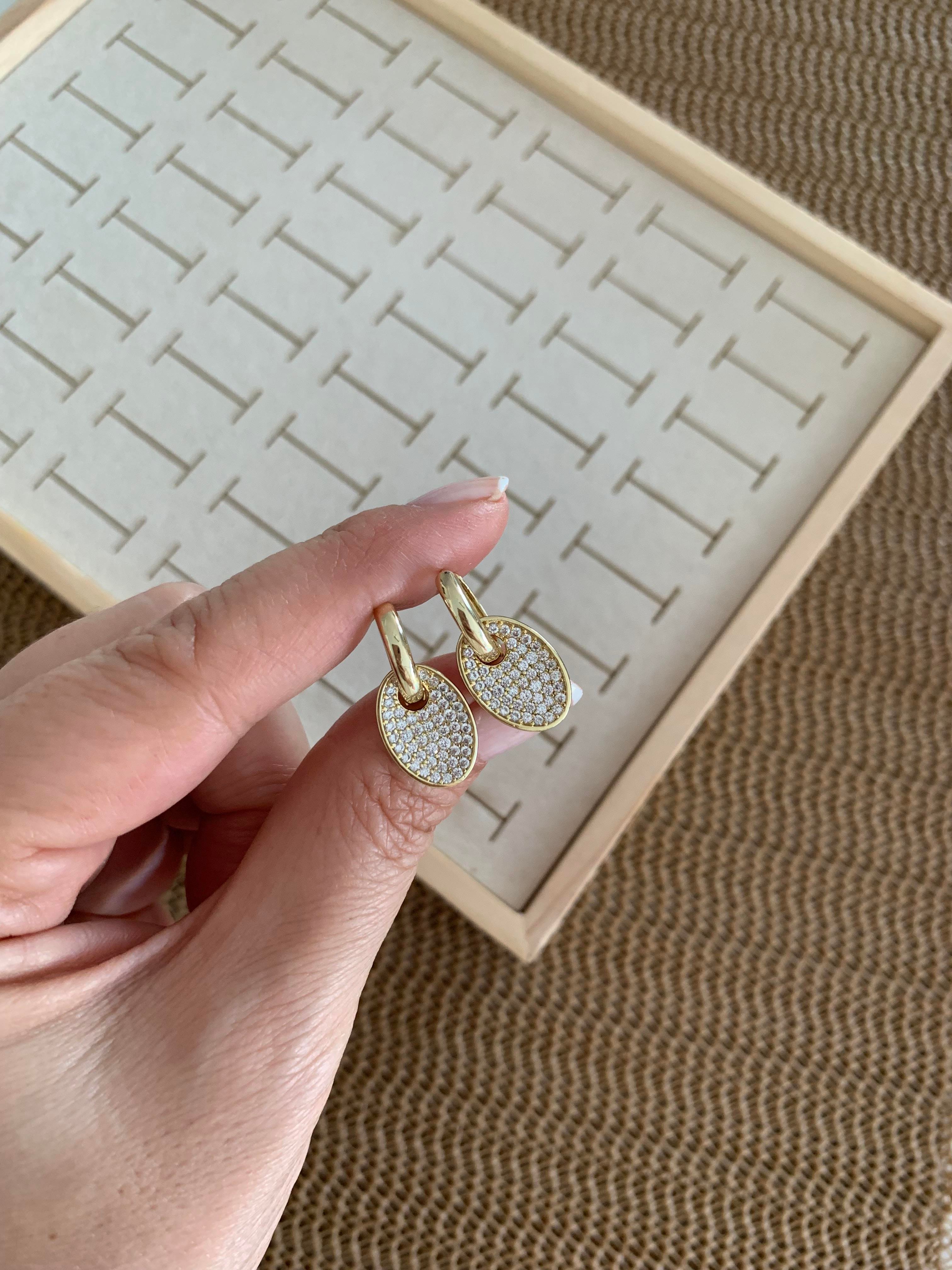 Vip Gold Zirkon Taşlı Oval Sallantılı Tasarım Küpe