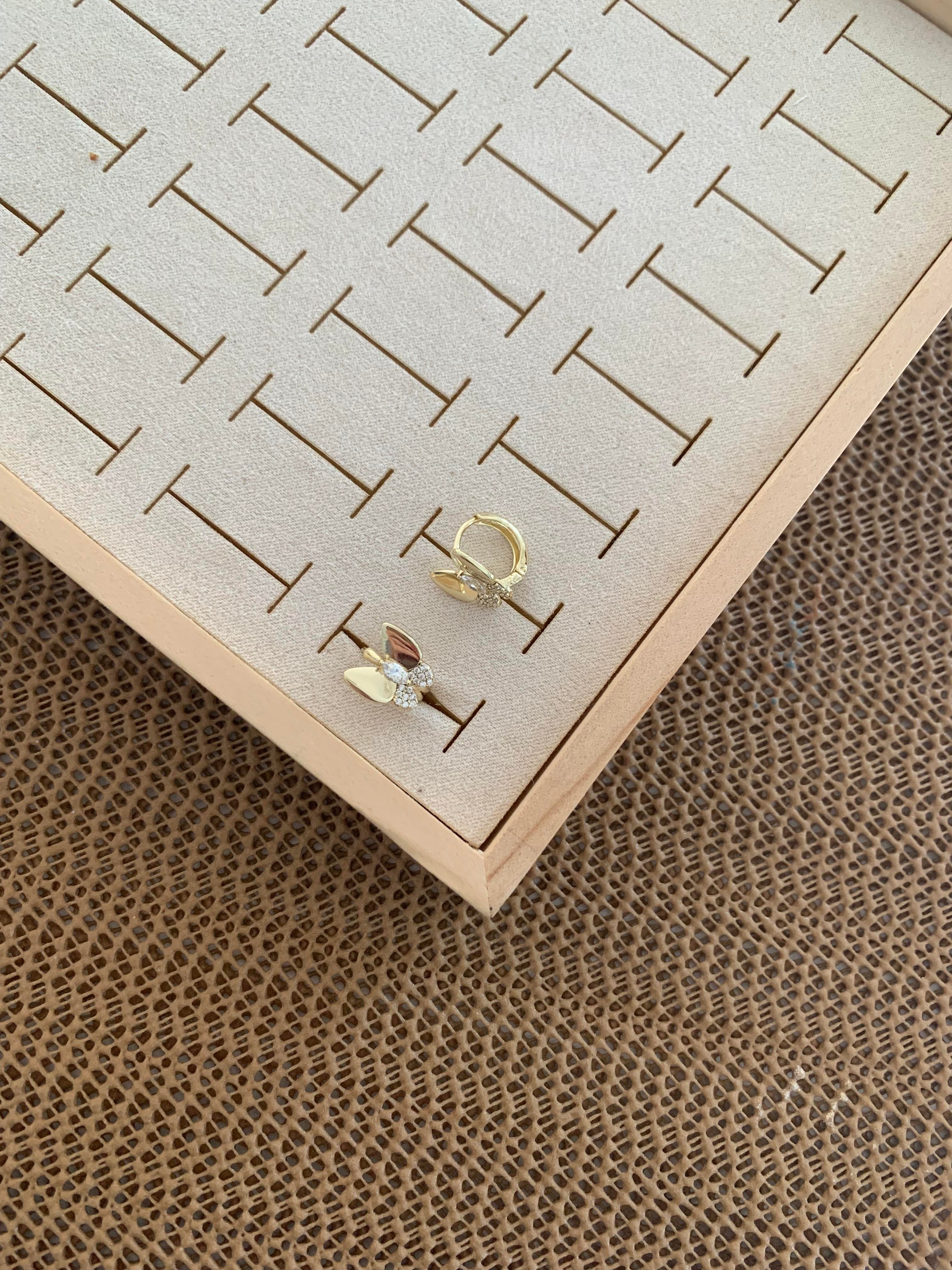 Vip Gold Zirkon Taşlı Plaka Kelebek Halka Küpe