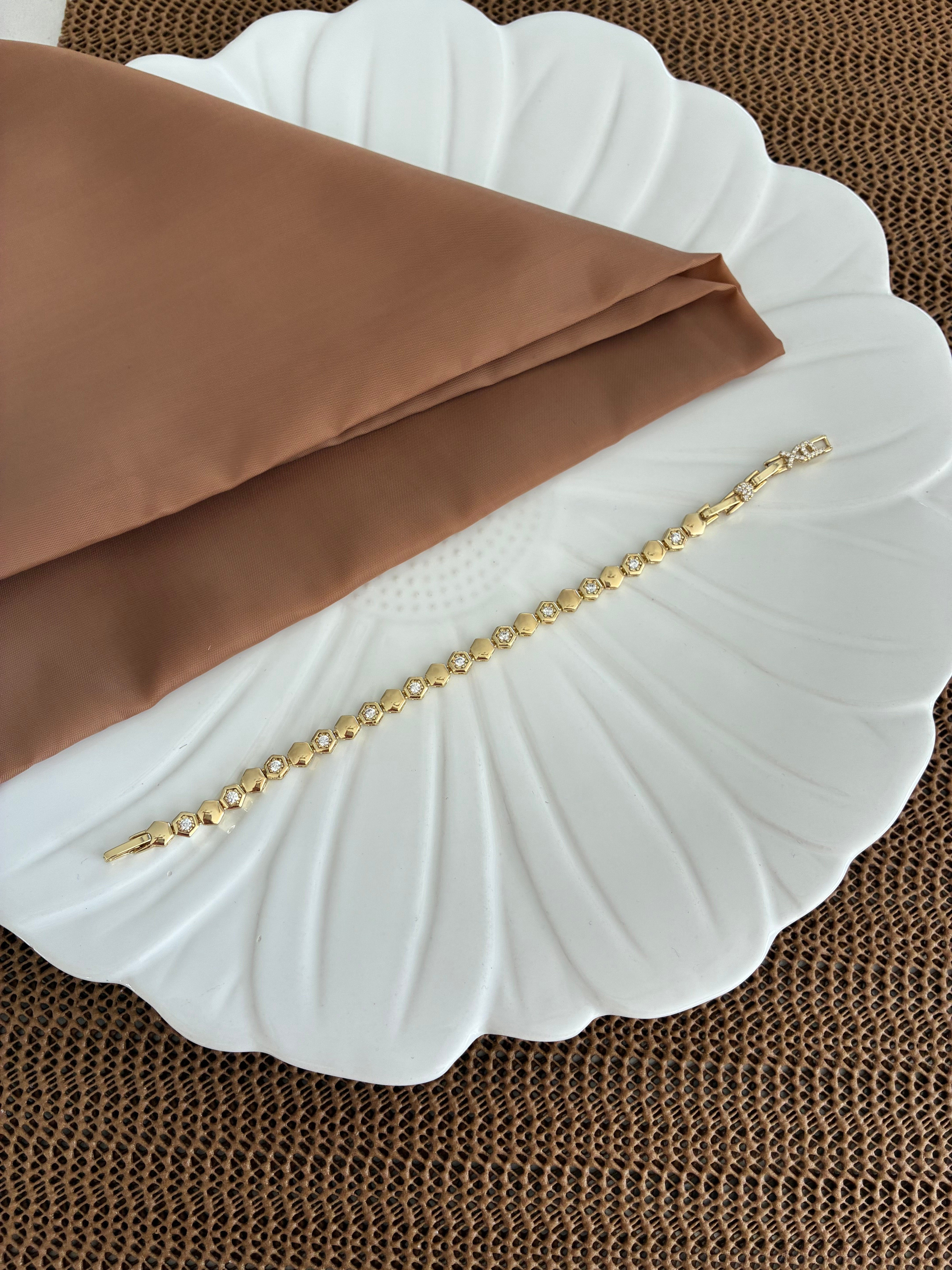 Vip Gold Zirkon Taşlı Plaka Petek Sıralı Tasarım Bileklik