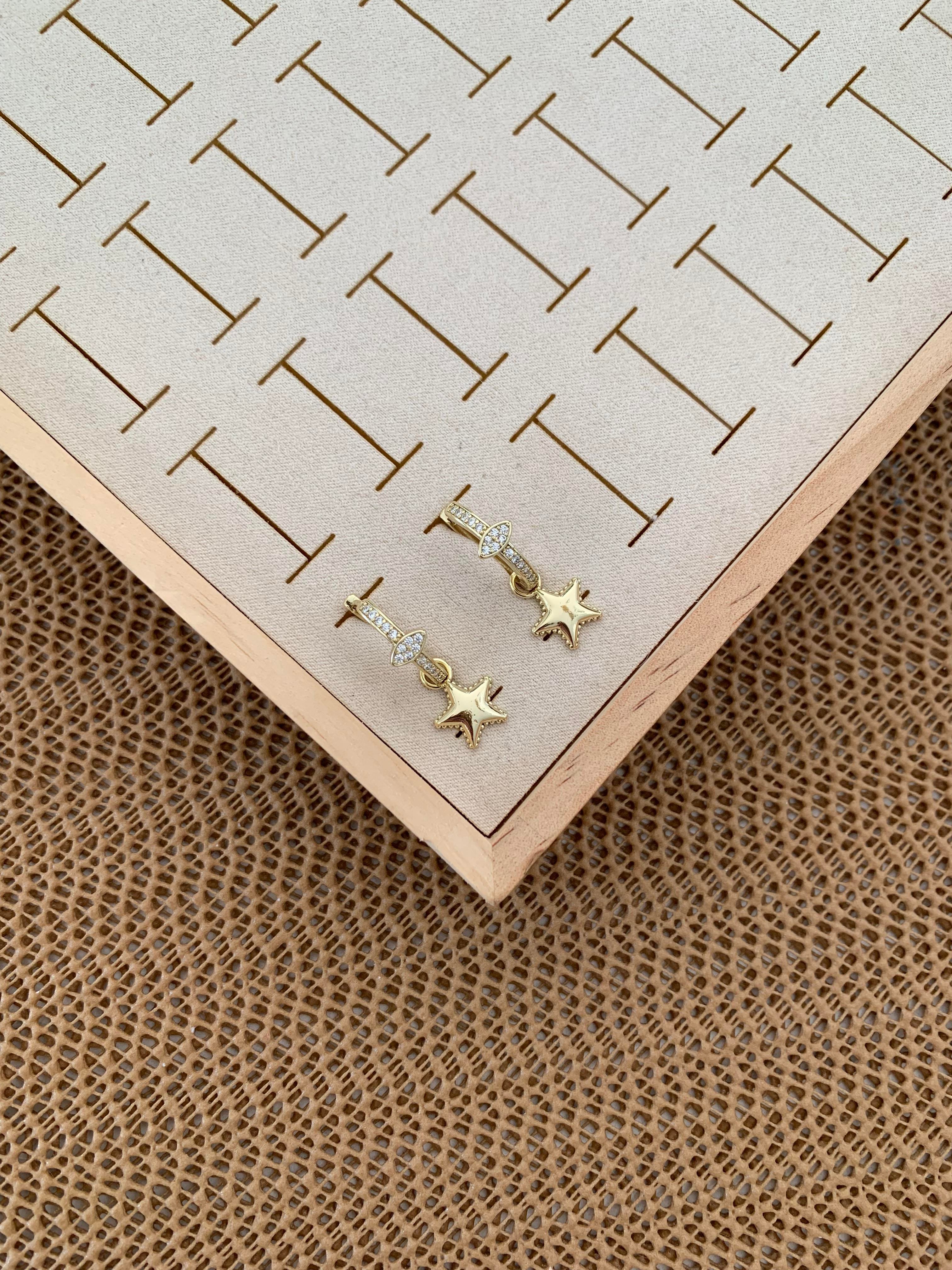 Vip Gold Zirkon Taşlı Plaka Yıldız Sallantılı Halka Küpe