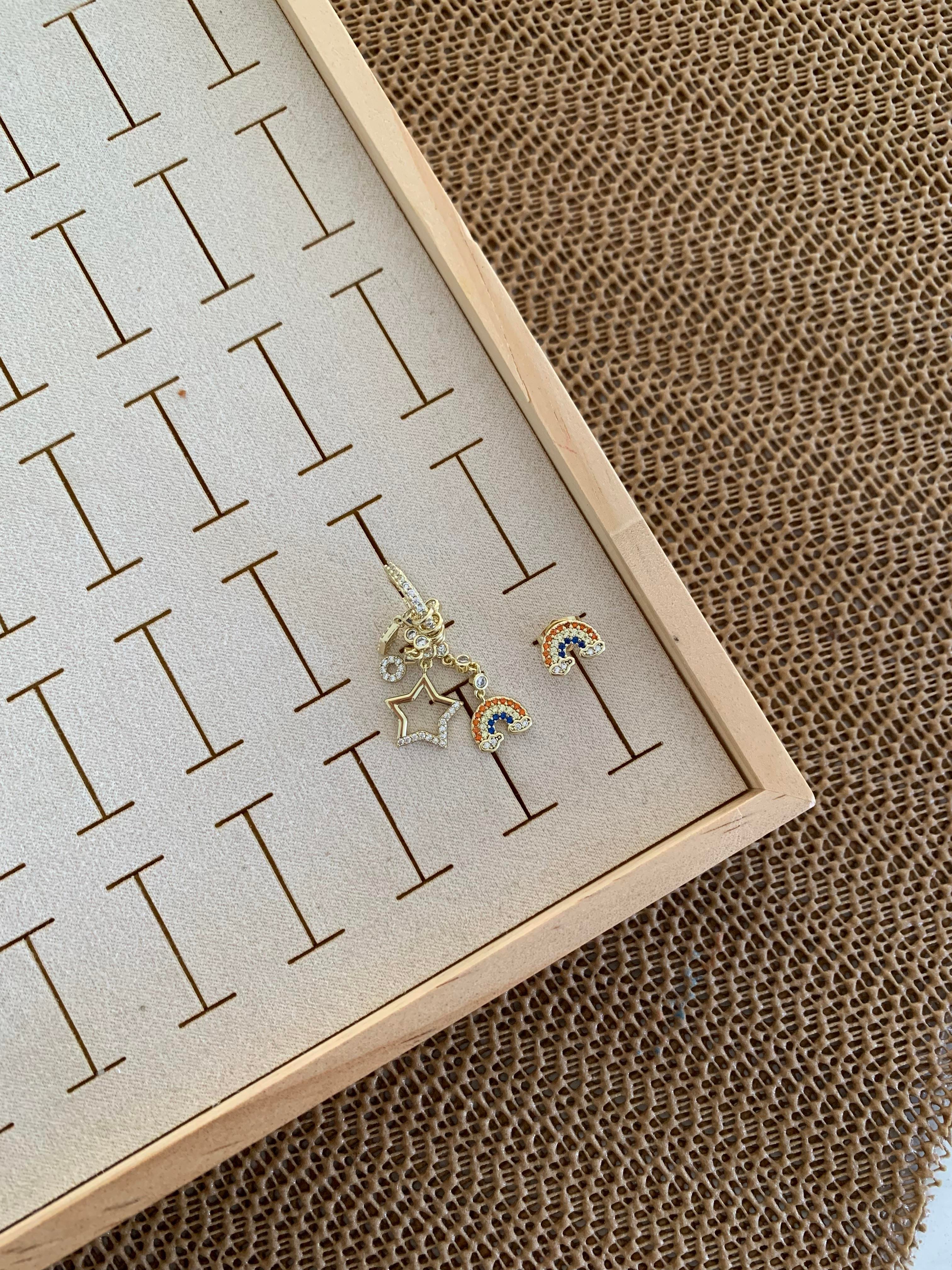 Vip Gold Zirkon Taşlı Yıldız Bulut Charm Tasarım Küpe