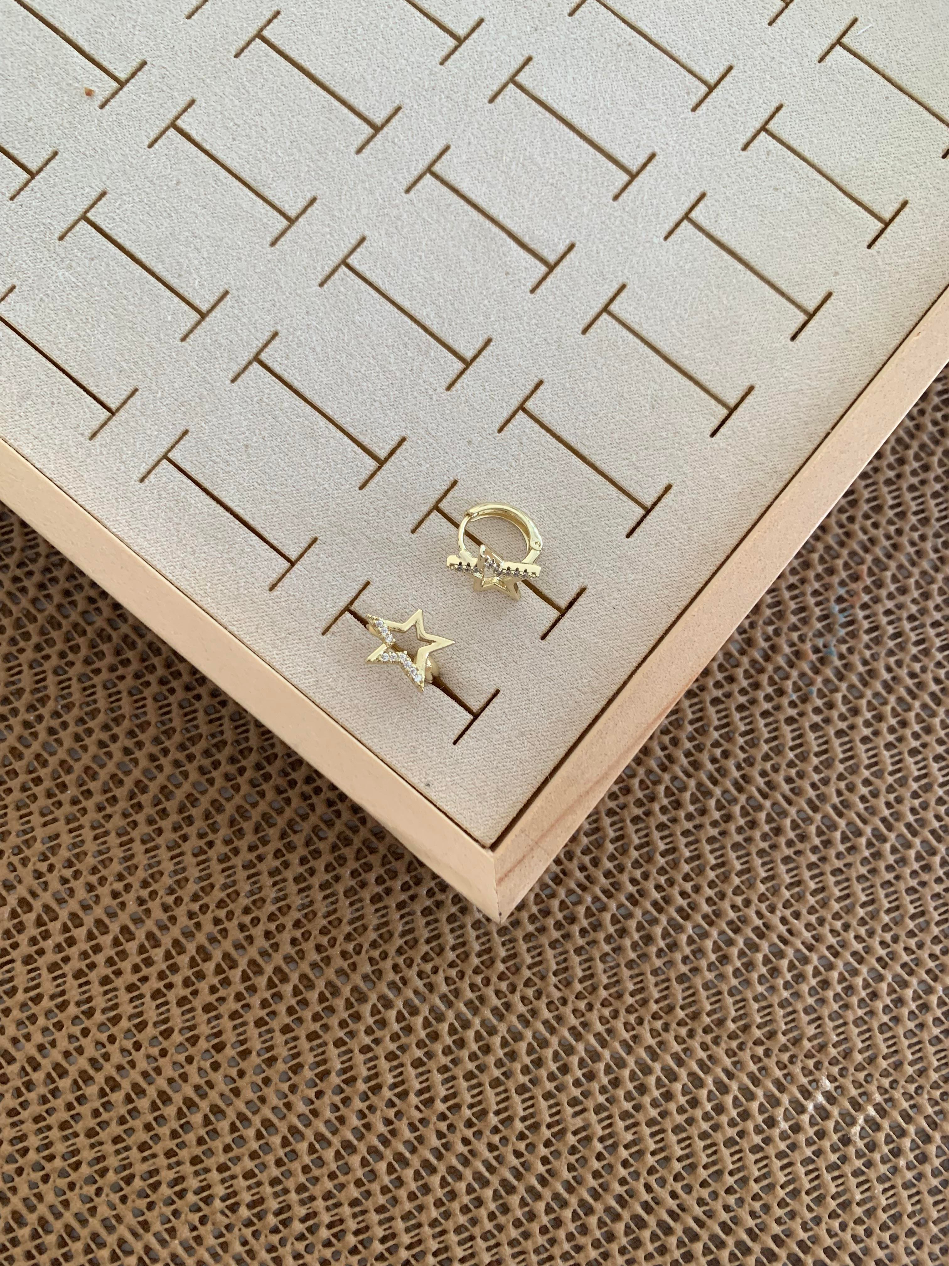 Vip Gold Zirkon Taşlı Yıldız Küçük Halka Küpe