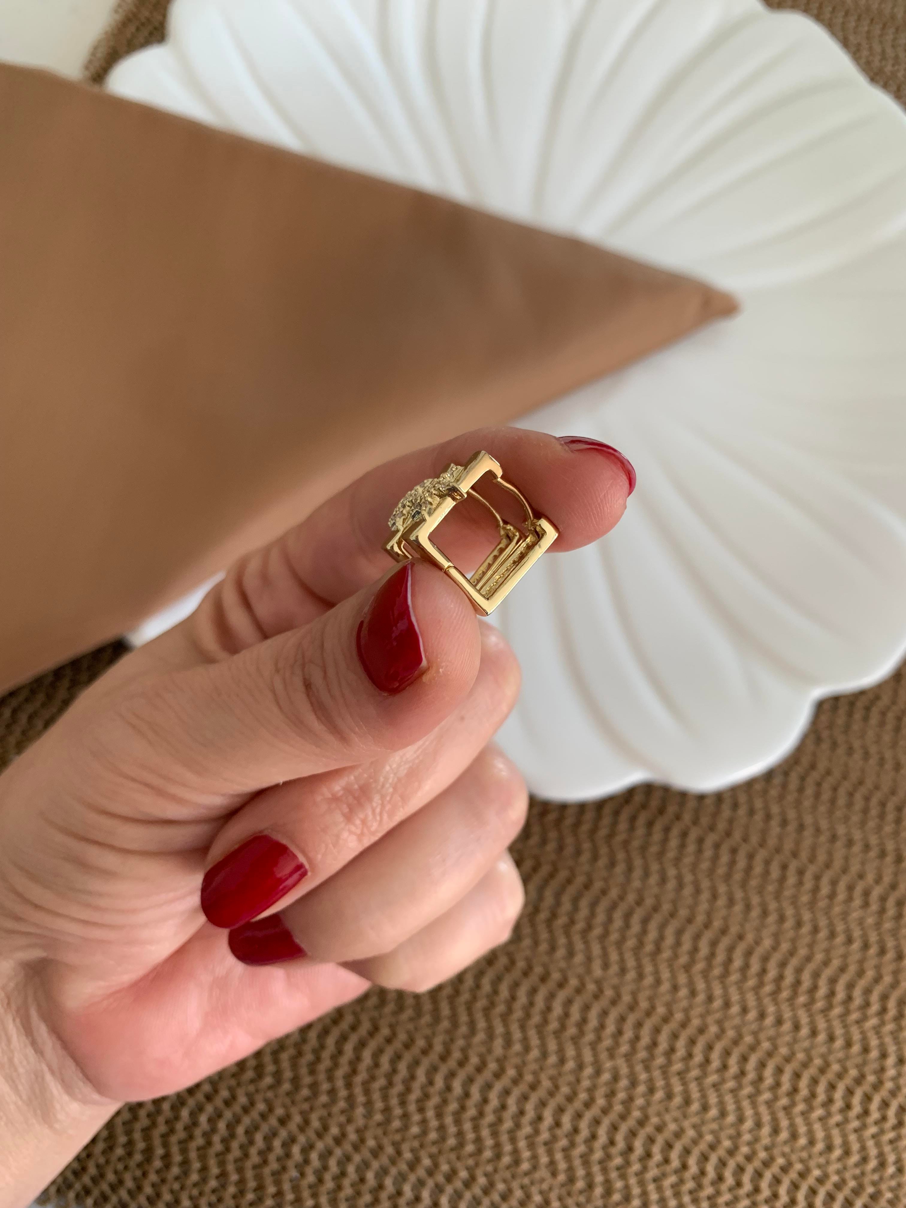 Vip Gold Zirkon Taşlı Yıldız Plaka Kare Küpe