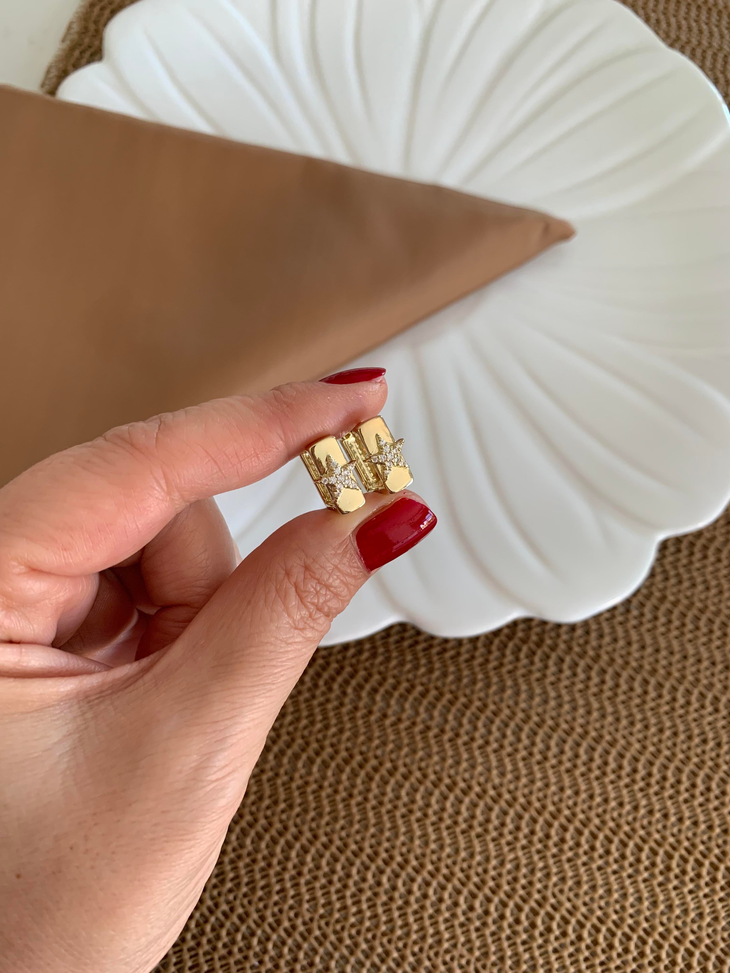 Vip Gold Zirkon Taşlı Yıldız Plaka Kare Küpe