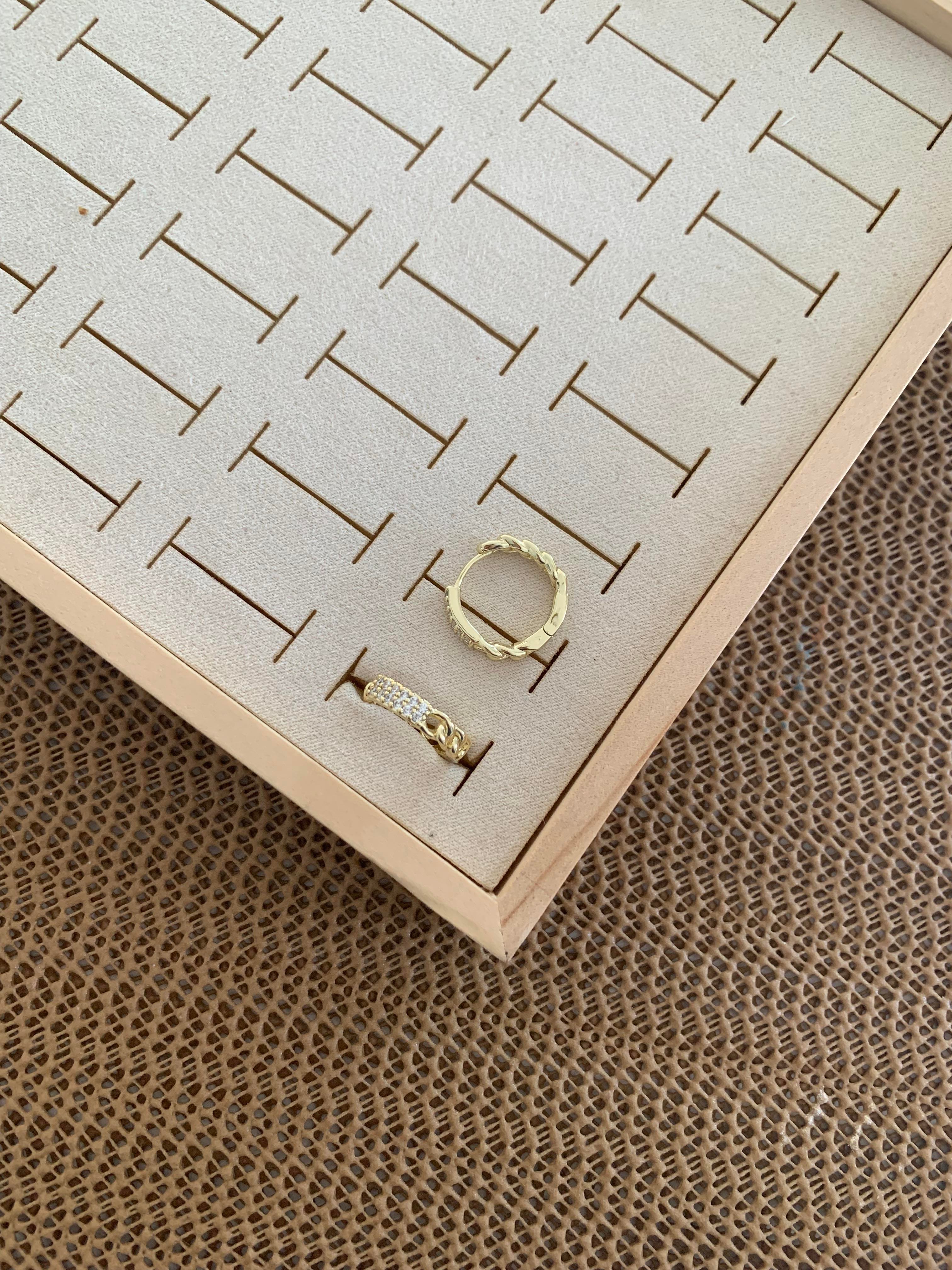 Vip Gold Zirkon Taşlı Zincir Halka Küpe