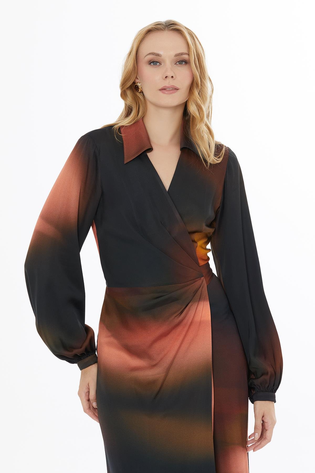 ANVELOPLU UZUN KOLLU DÜĞMELİ KADIN UZUN ELBİSE