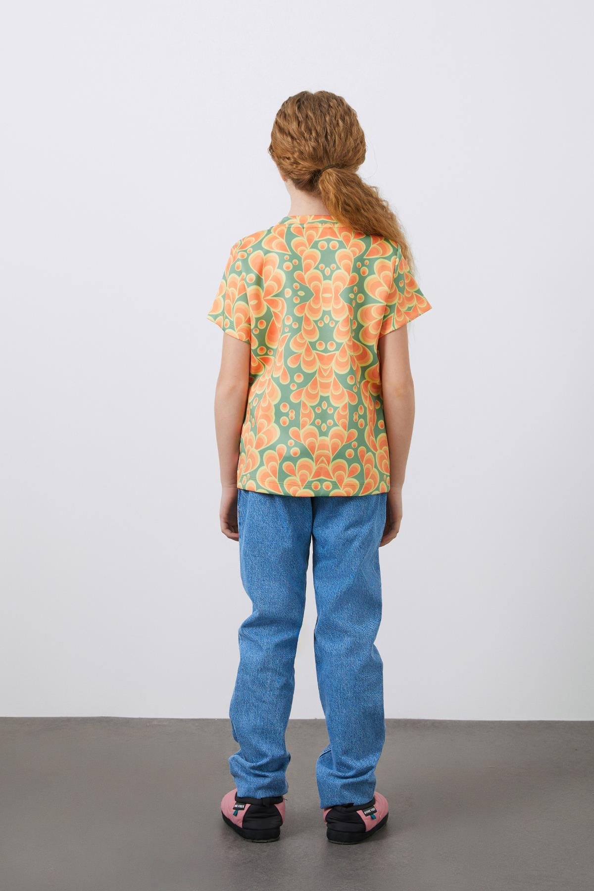 Aplike Ve Retro Desenli Kız Çocuk Tshırt