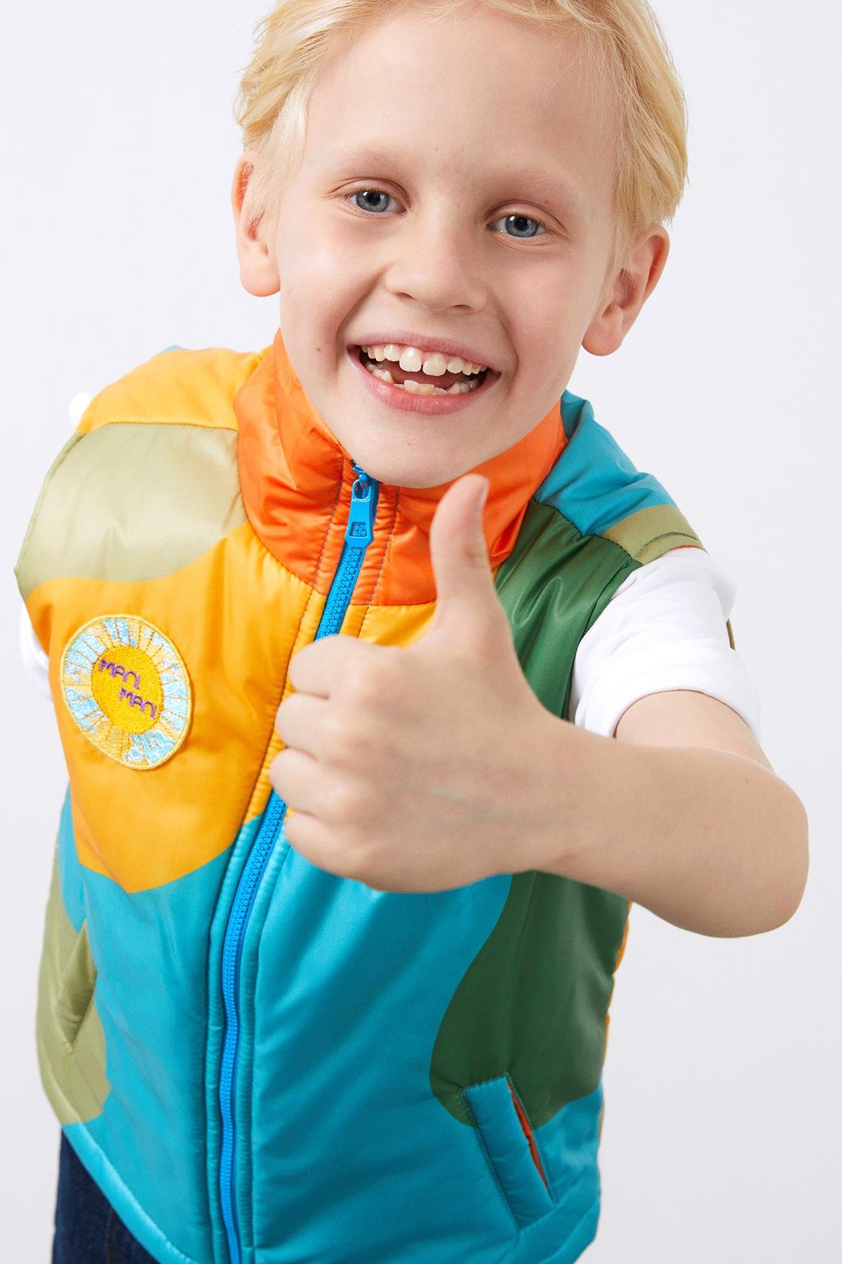 Arma Detaylı Erkek Çocuk Çok Renkli Şişme Yelek