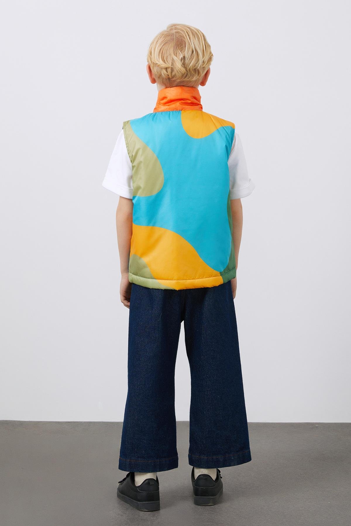 Arma Detaylı Erkek Çocuk Çok Renkli Şişme Yelek