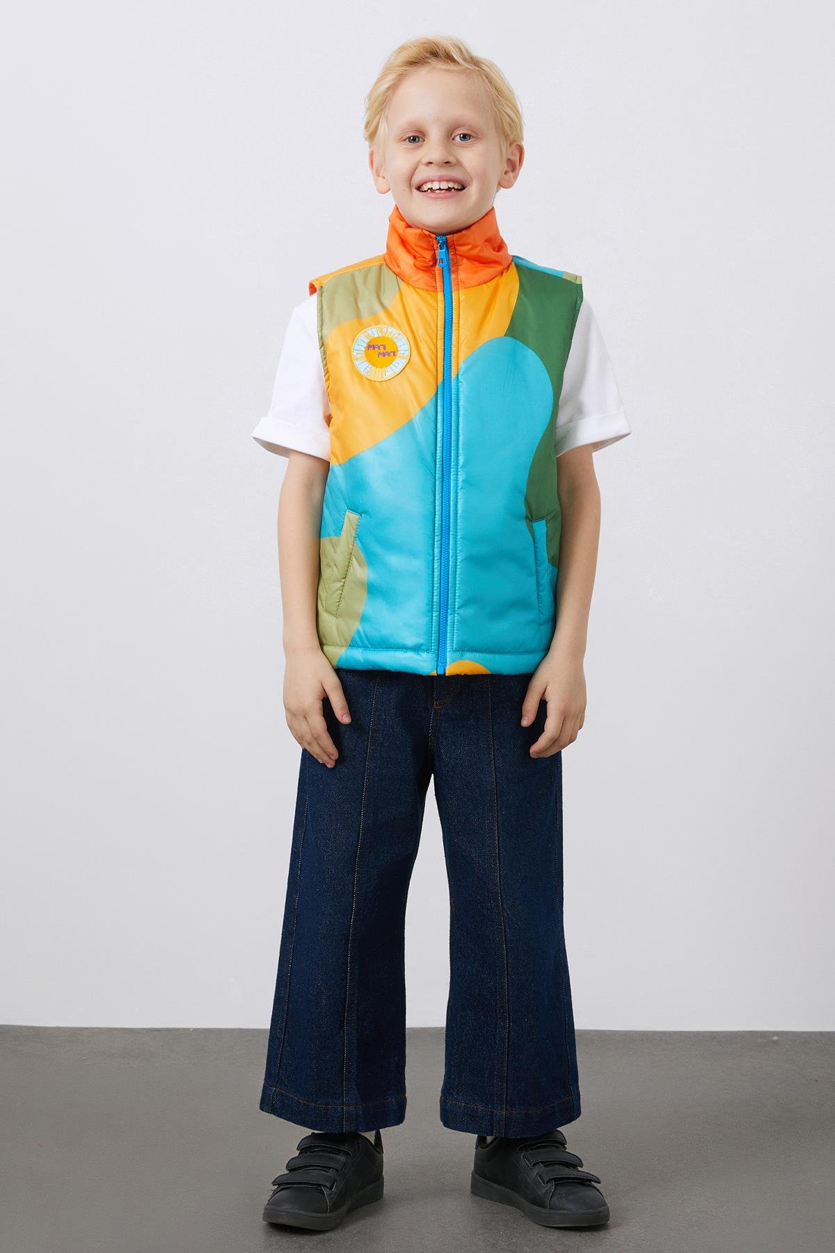 Arma Detaylı Erkek Çocuk Çok Renkli Şişme Yelek