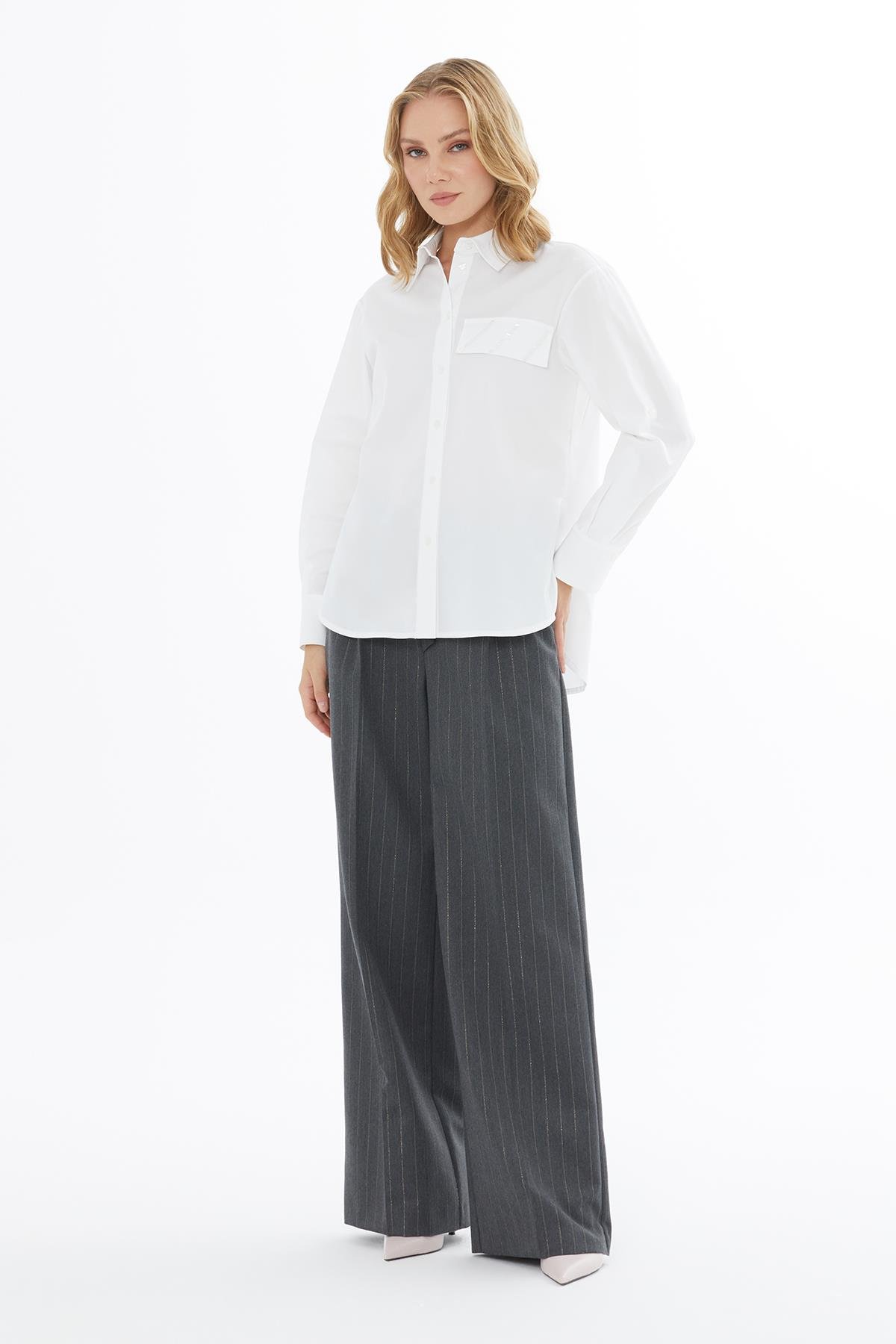 Asimetrik Cep Kapaklı Düz Beyaz Gömlek