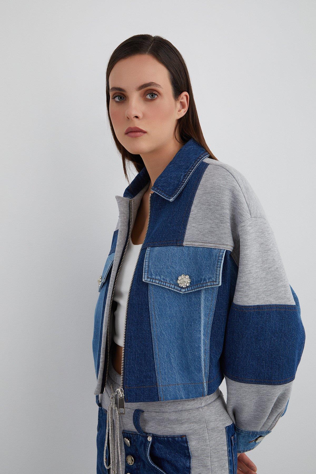 Arka Beden Etiket Ve Taşlı Düğme Detaylı Jean Garnili Ceket