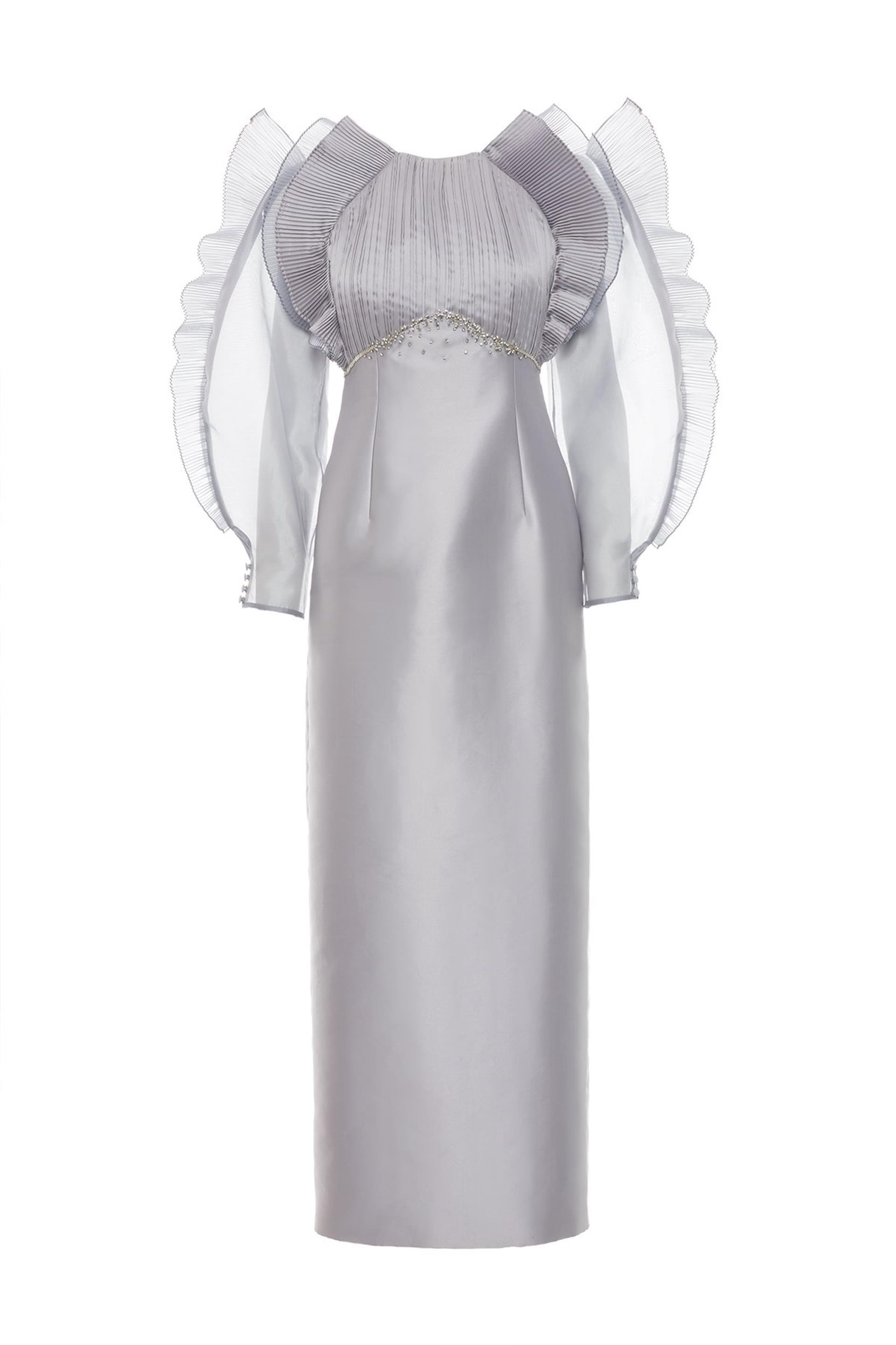 Arkası Yırtmaçlı Pilise Detay İşlemeli Siyah Elbise