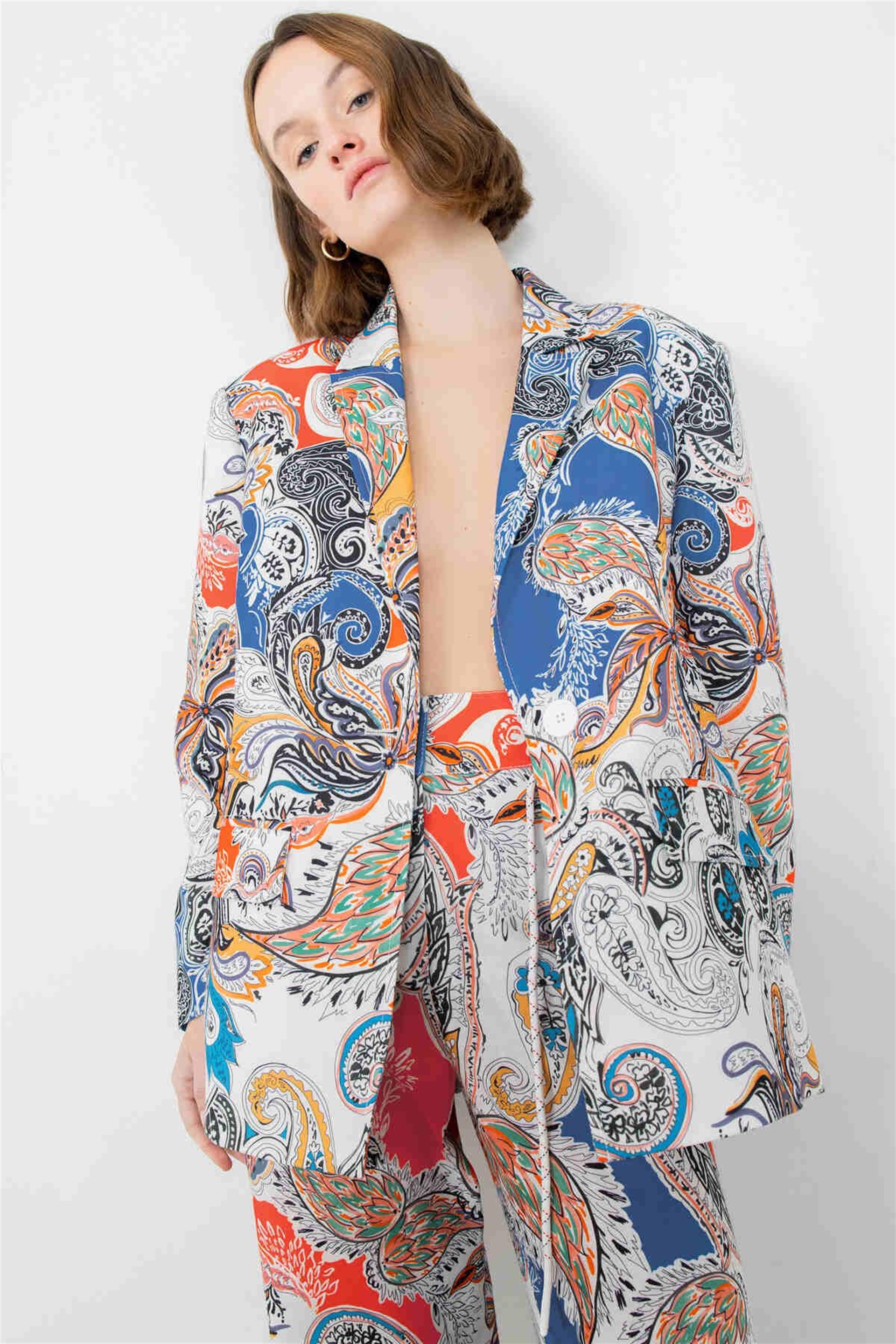 Bağcık Detaylı Desenli Pantolon