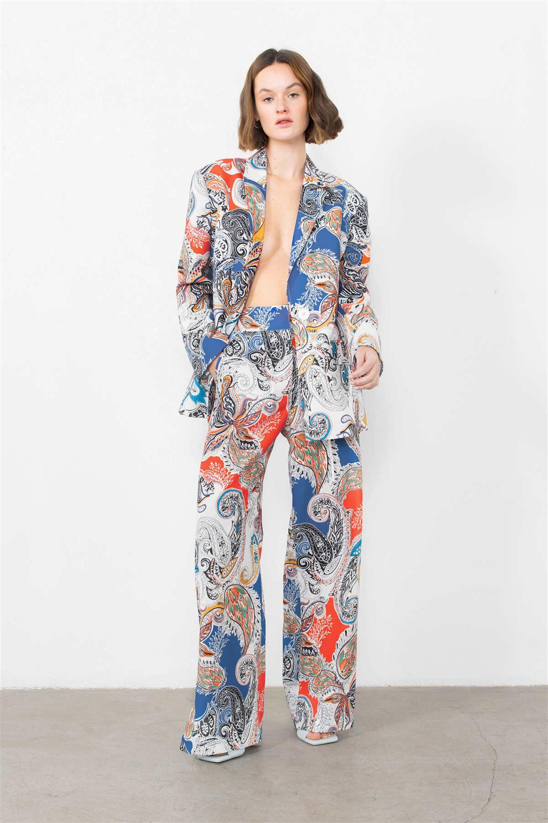 Bağcık Detaylı Desenli Pantolon