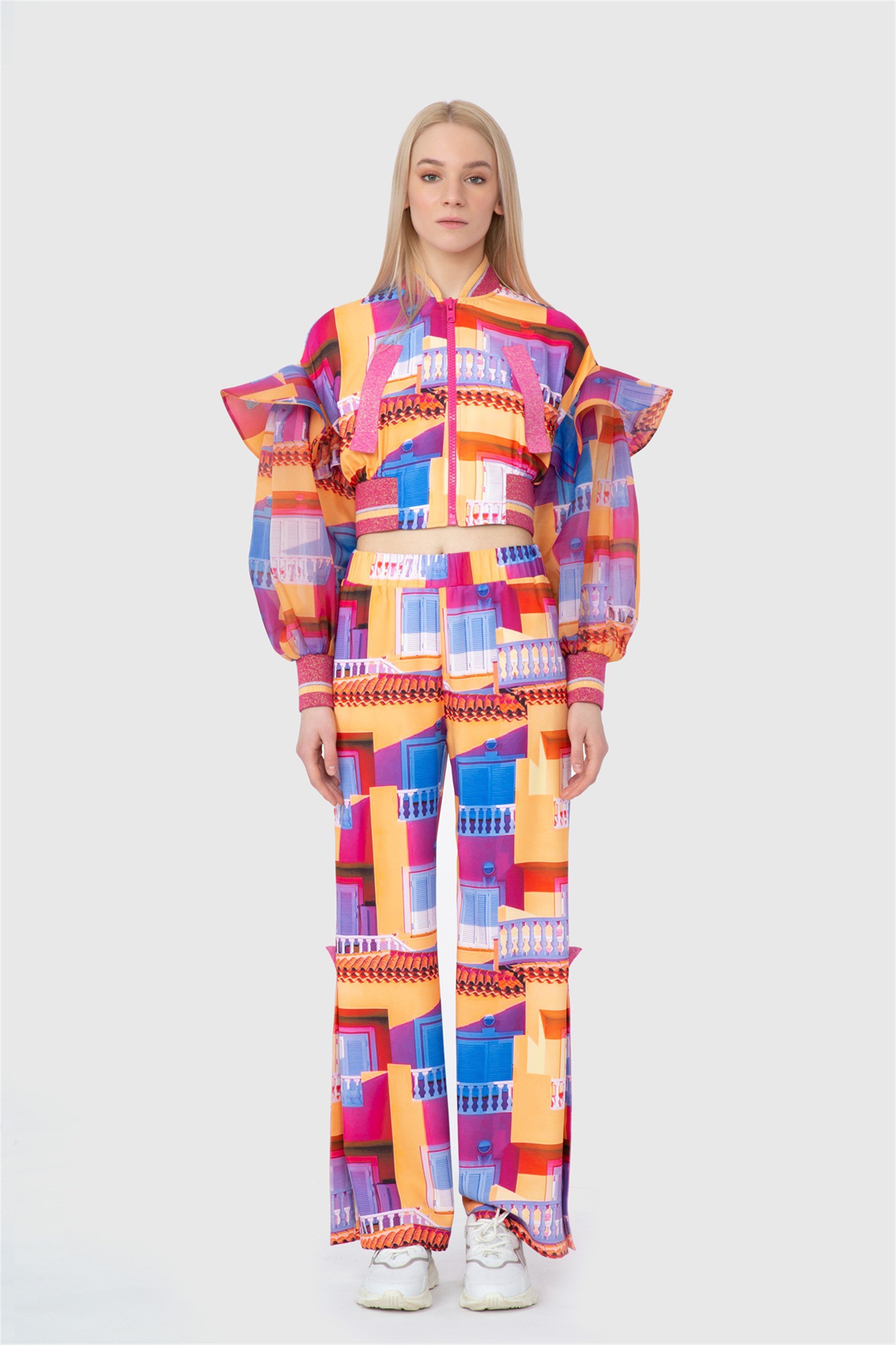 Balon Kol Detaylı Desenli Crop Boy Spor Orijinal Üst