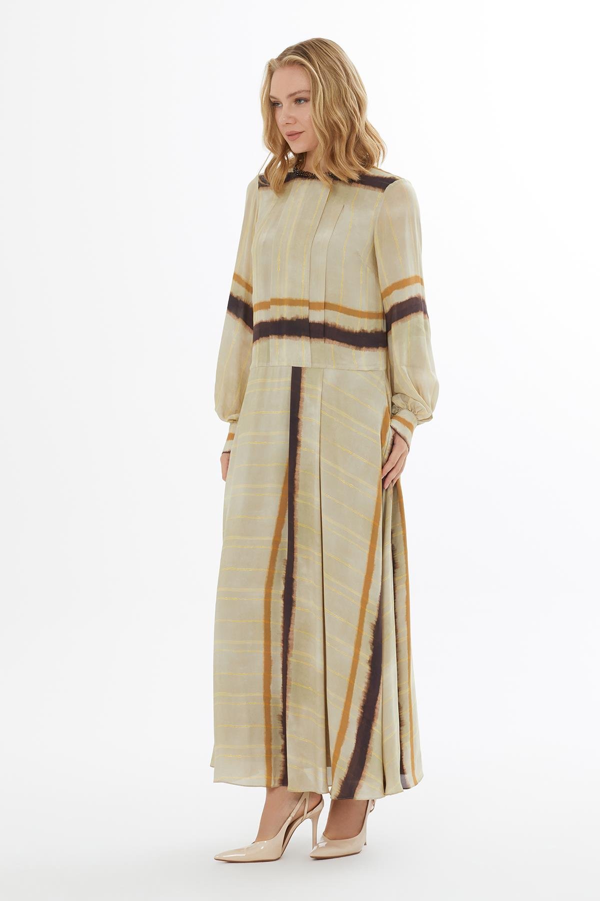 Color-Gradient Long Dress with Balloon Sleeves