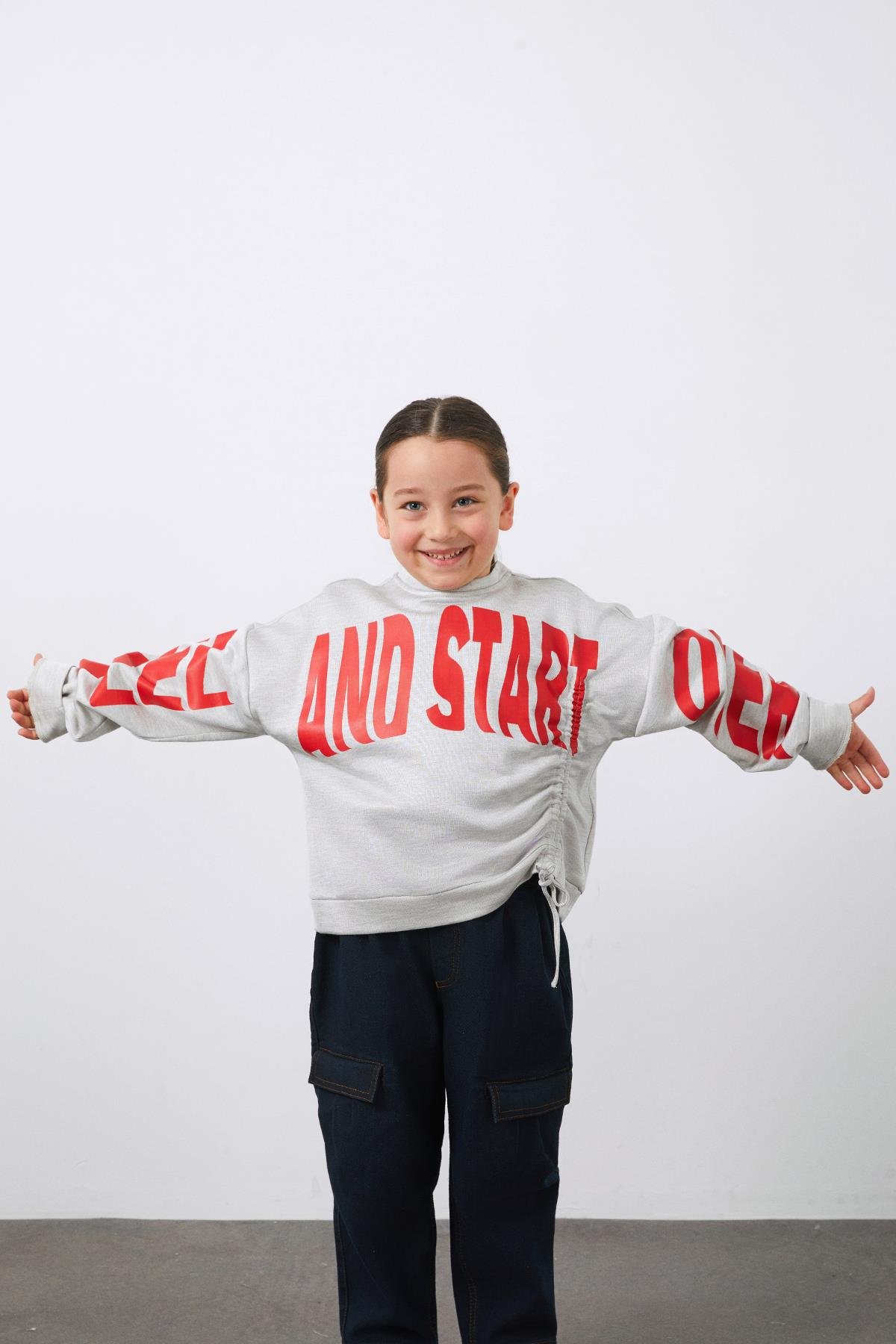 Baskı Detaylı Büzgülü Gri Kız Çocuk Sweatshirt