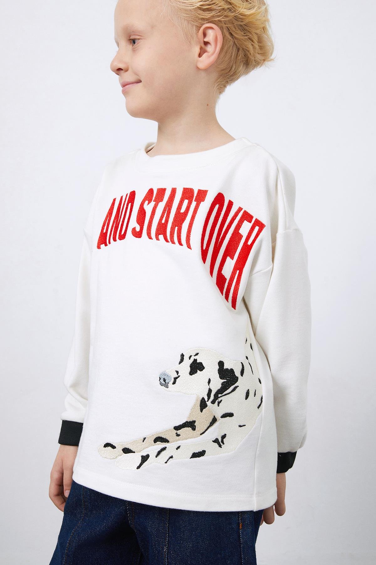 Beden Nakış Detaylı Ekru Unisex Çocuk Sweatshirt