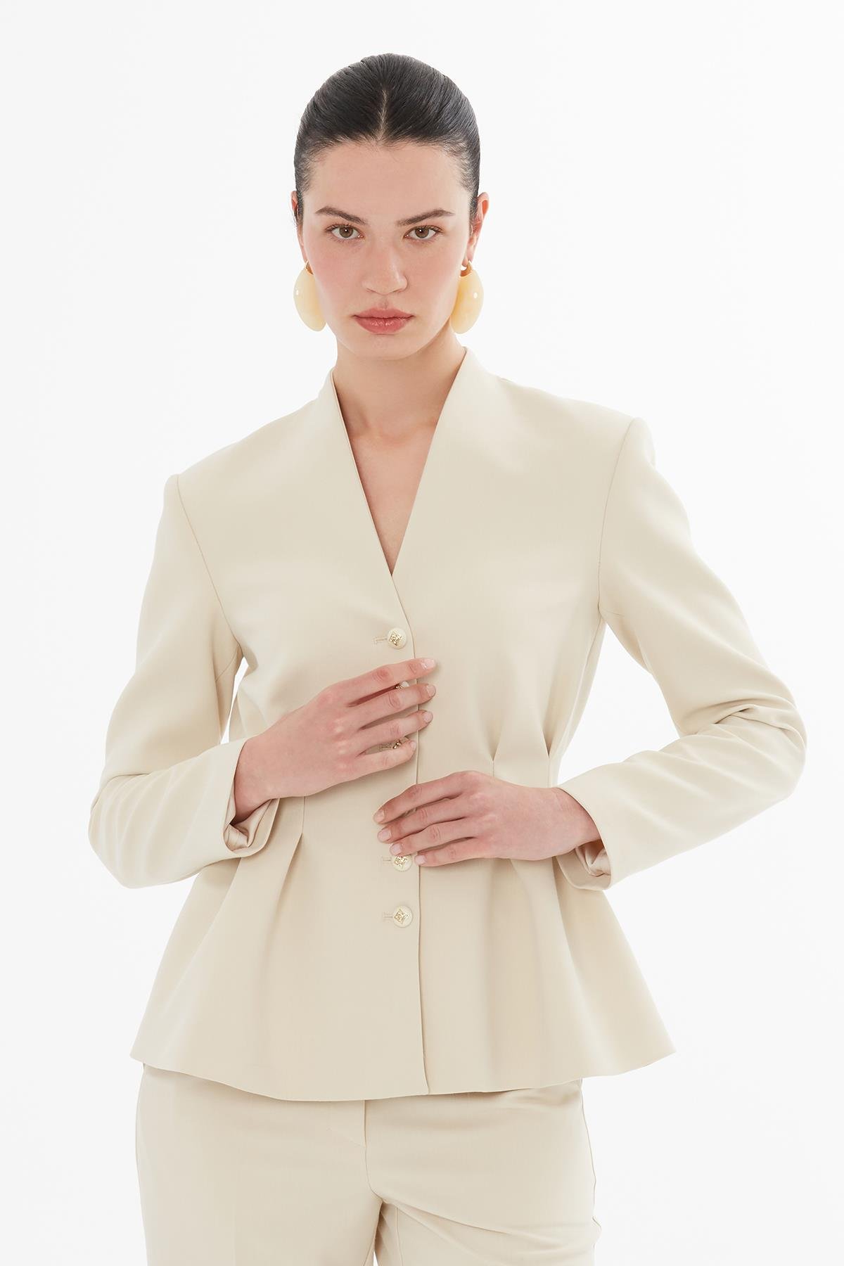 Bej Mono Kapama Cepli Ceket Ve Havuç Pantolon