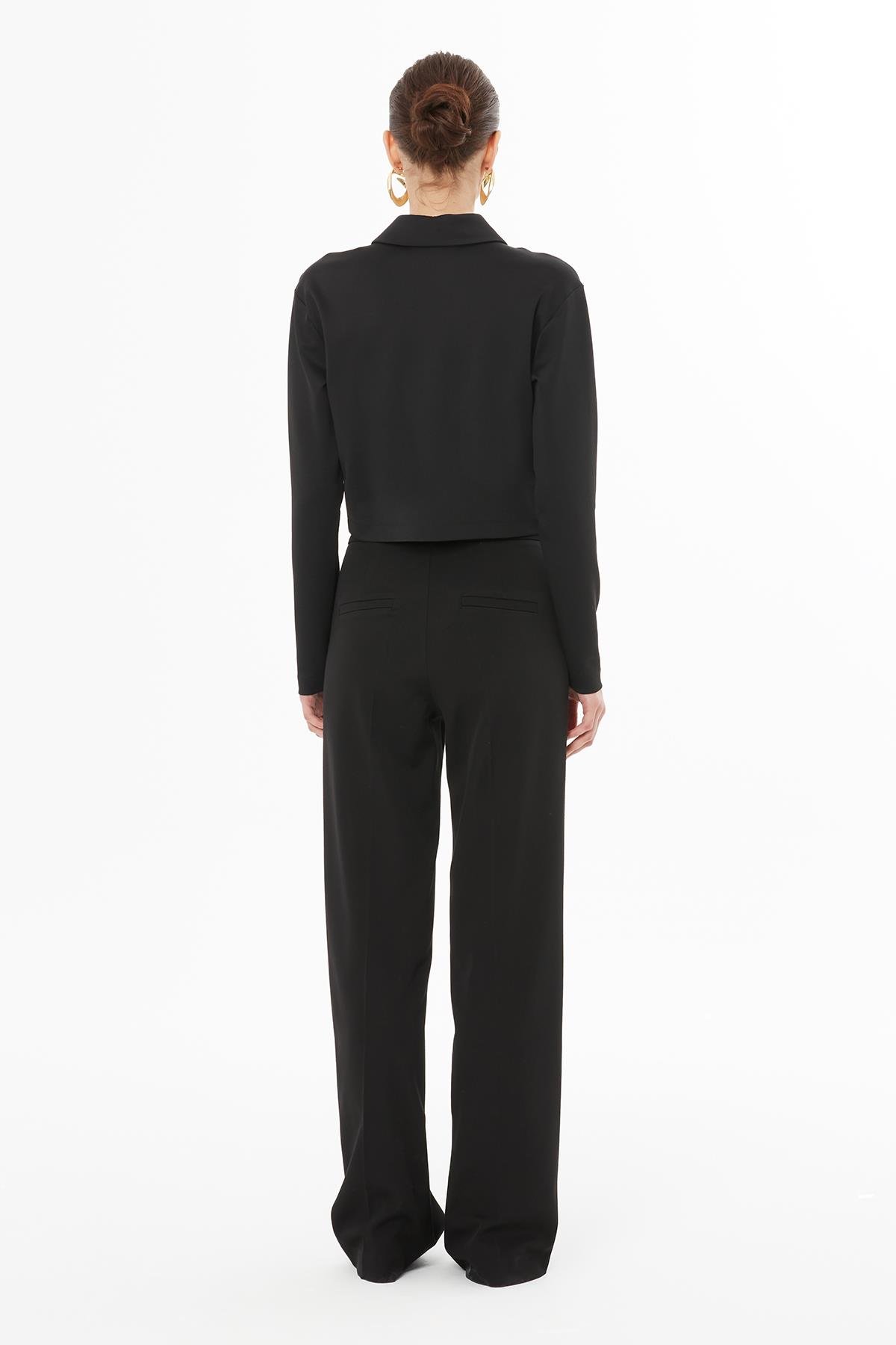 Belden İşleme Detayı Siyah Bluz