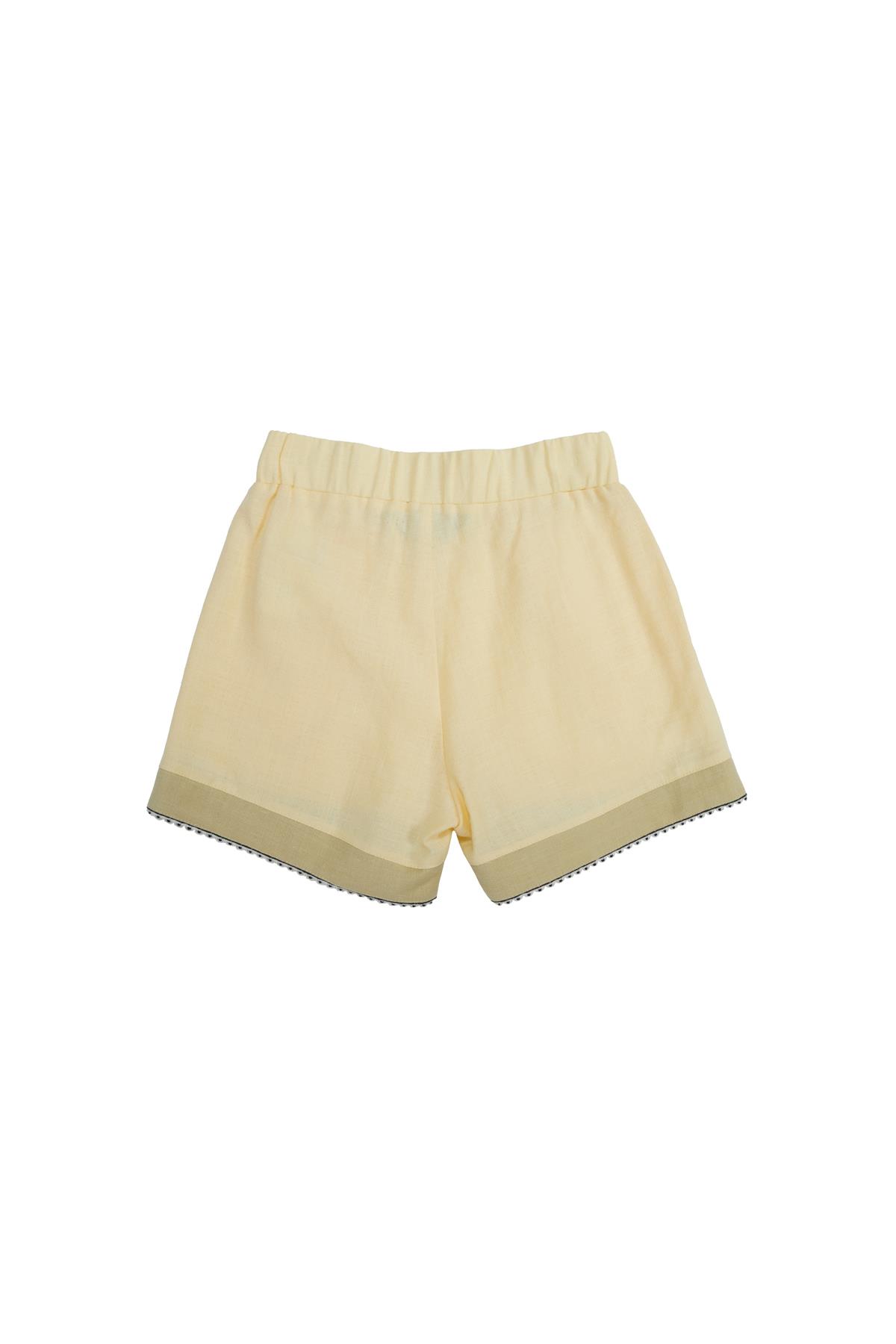 Belden Lastikli Pileli Sarı Şort