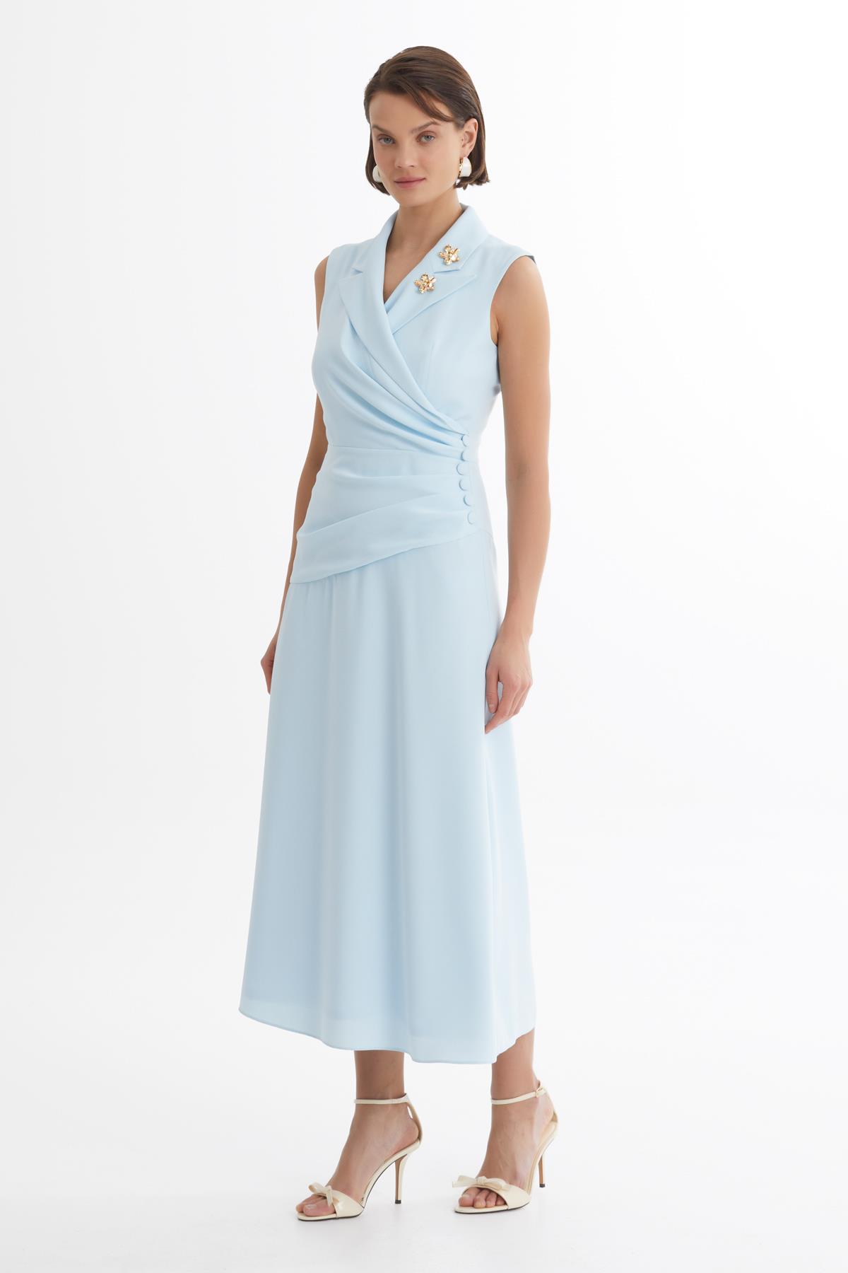 Black Pleated Waist Brooch Detail Midi Dress