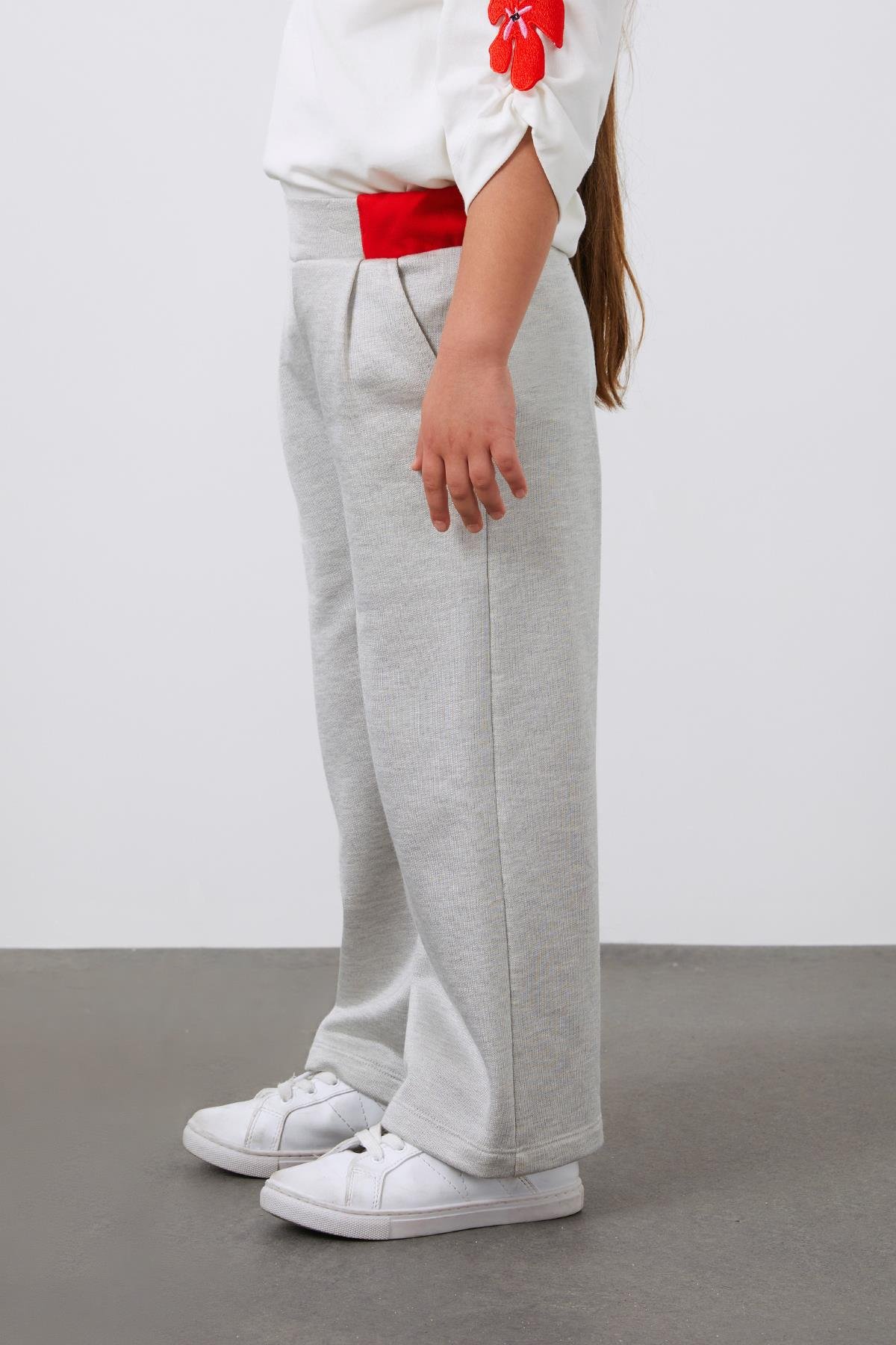 Beli Kırmızı Lastik Detaylı Gri Kız Çocuk Pantolon