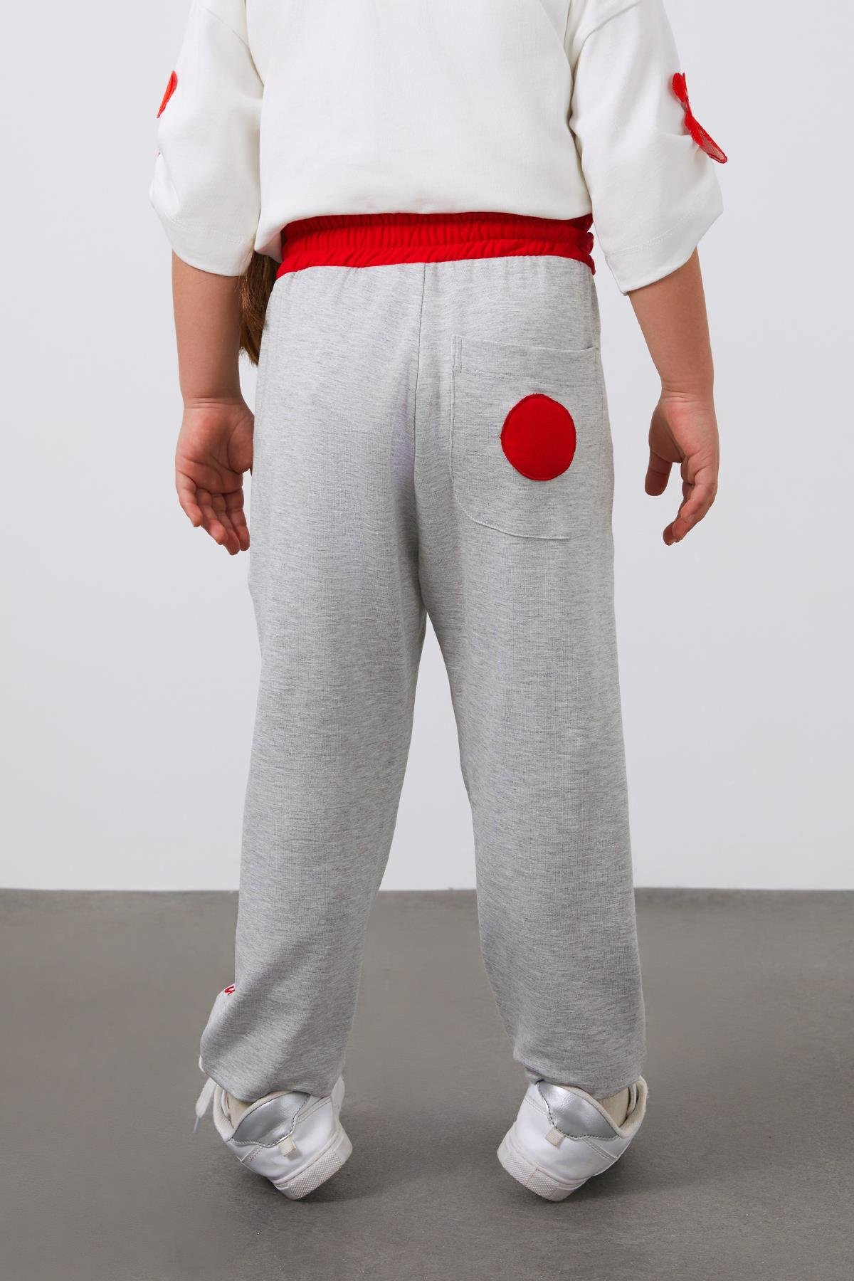 Beli Kırmızı Lastik Detaylı Gri Kız Çocuk Eşofman Altı