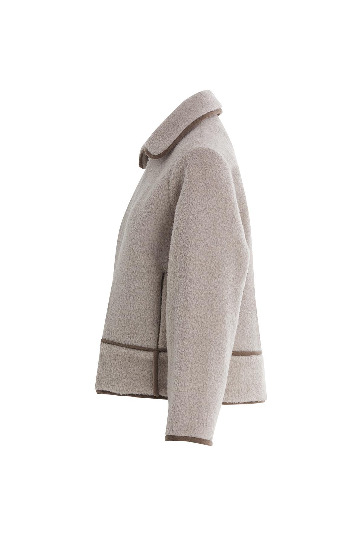 Biye Detaylı Gömlek Yaka Ekru Ceket