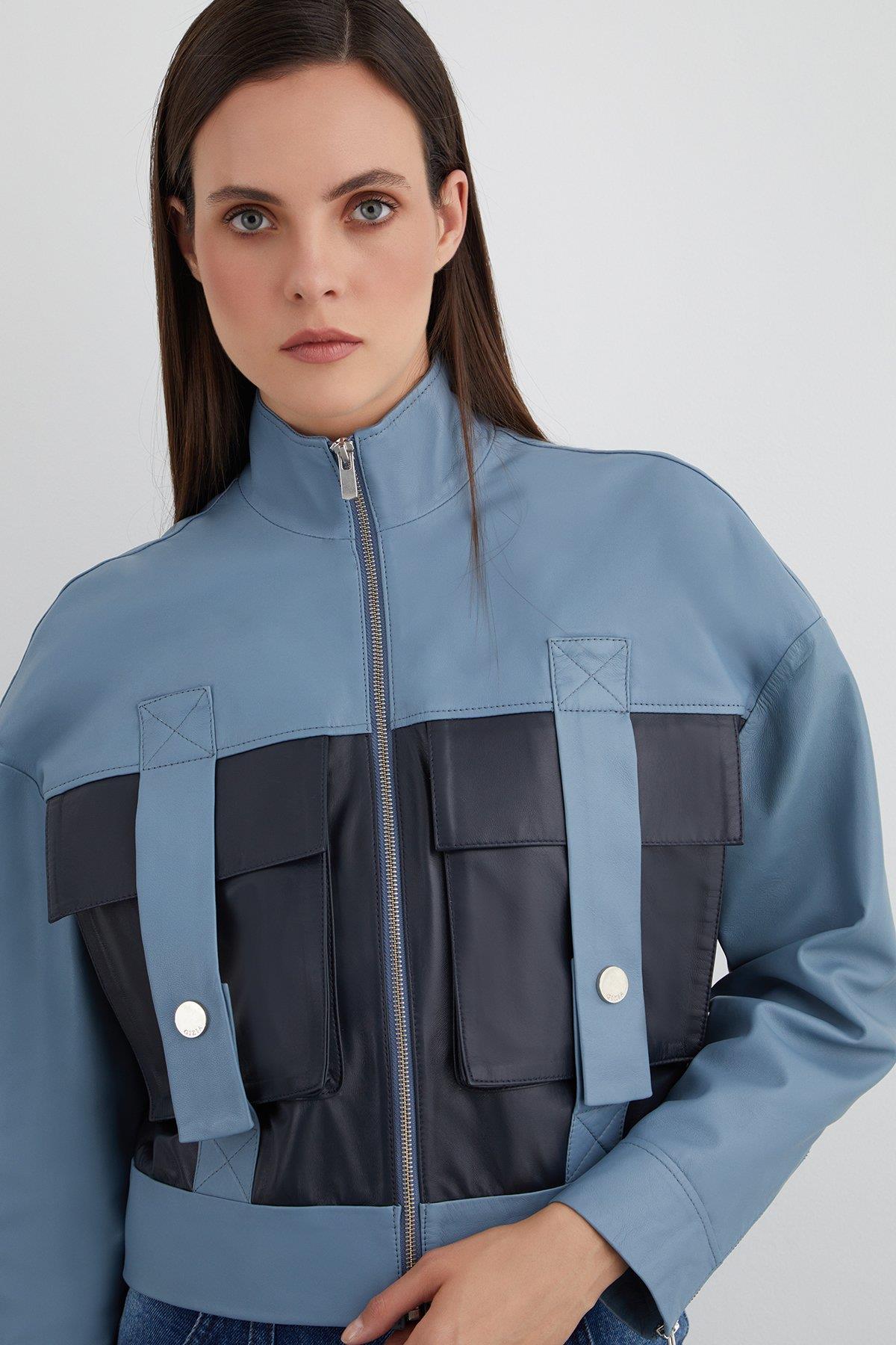 Dik Yaka Kutu Form Siyah Deri Ceket