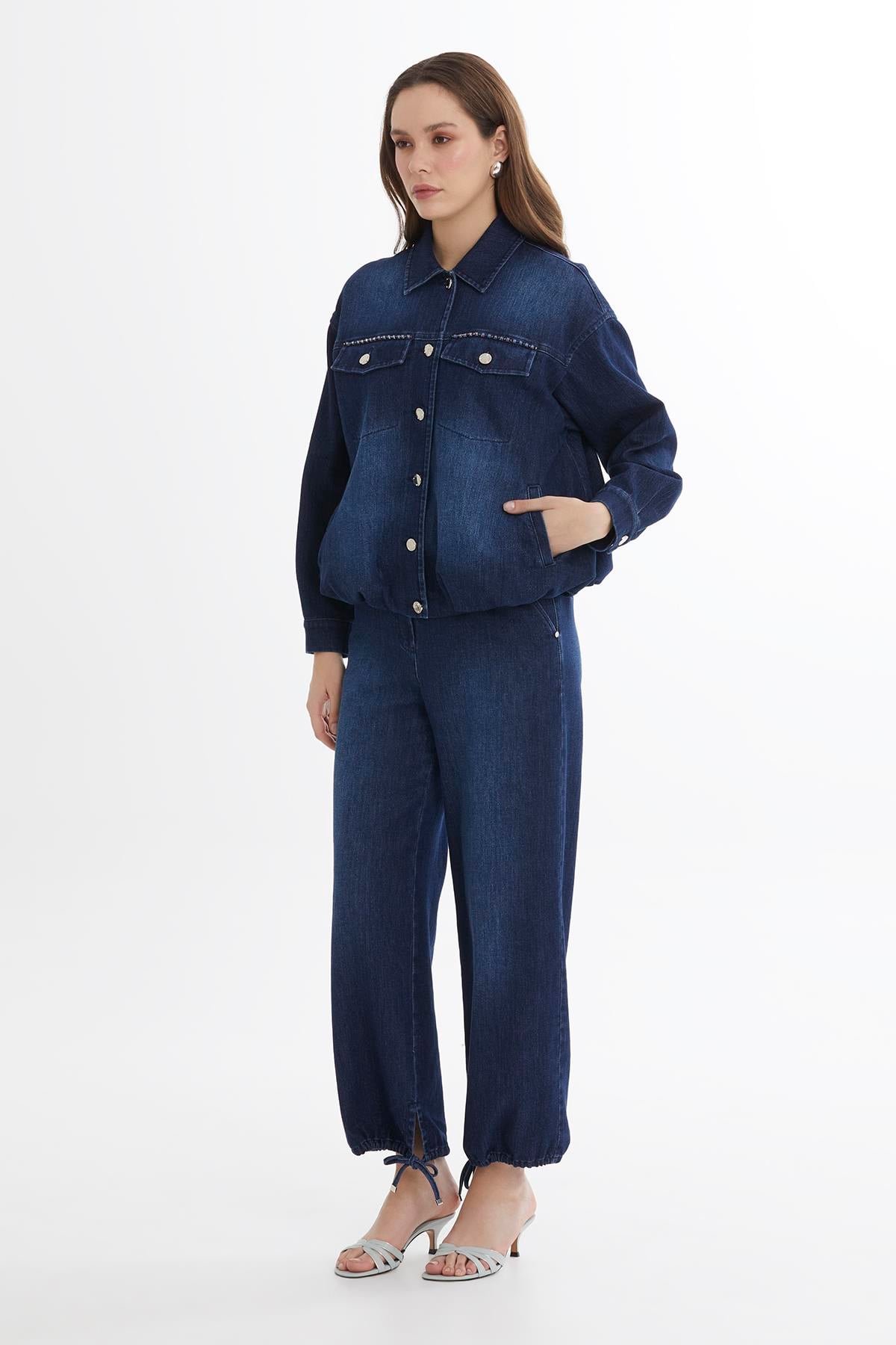 İşleme Detaylı Düğmeli Denim Ceket