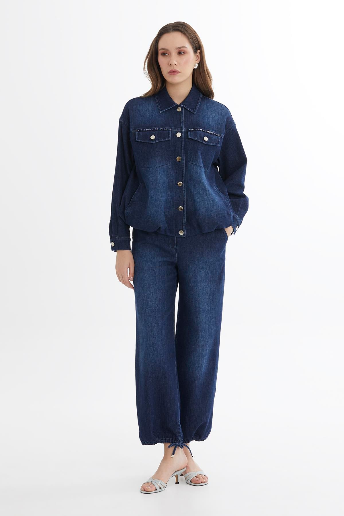 İşleme Detaylı Düğmeli Denim Ceket