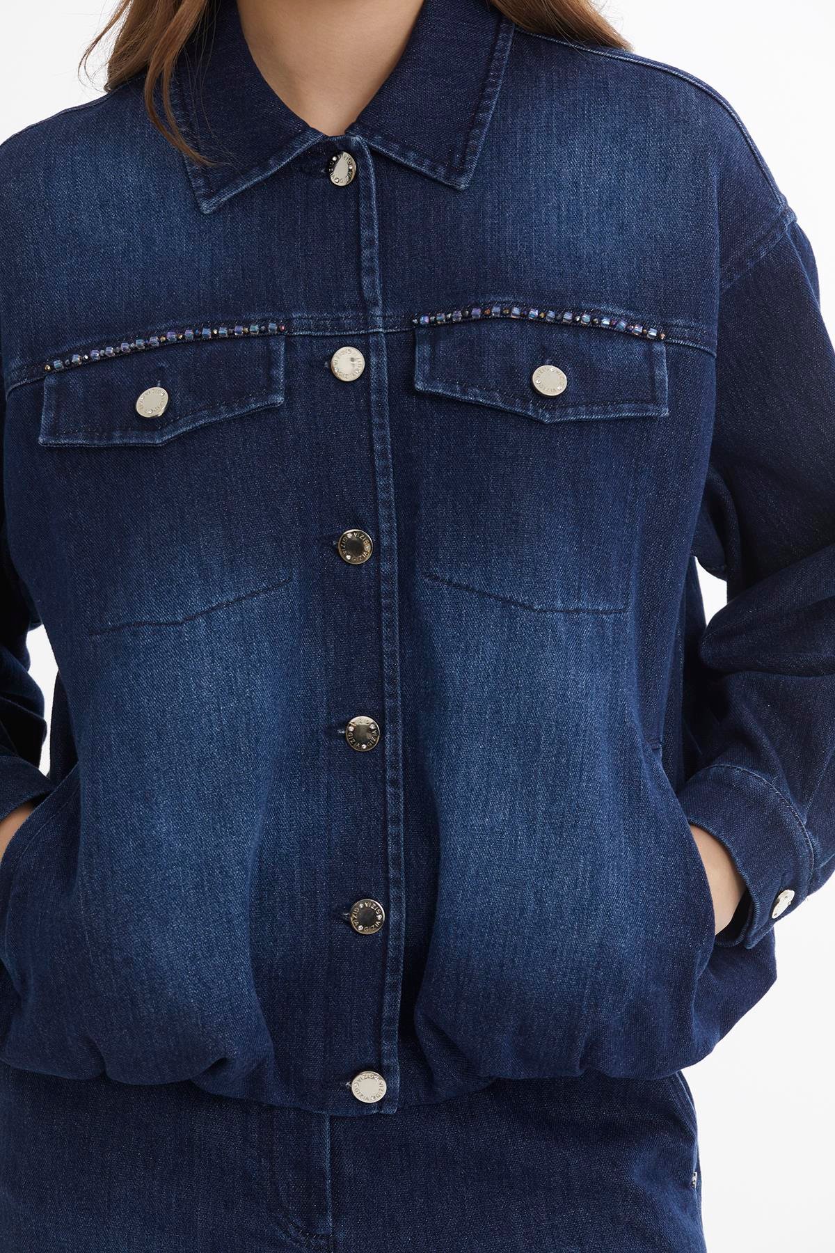 İşleme Detaylı Düğmeli Denim Ceket