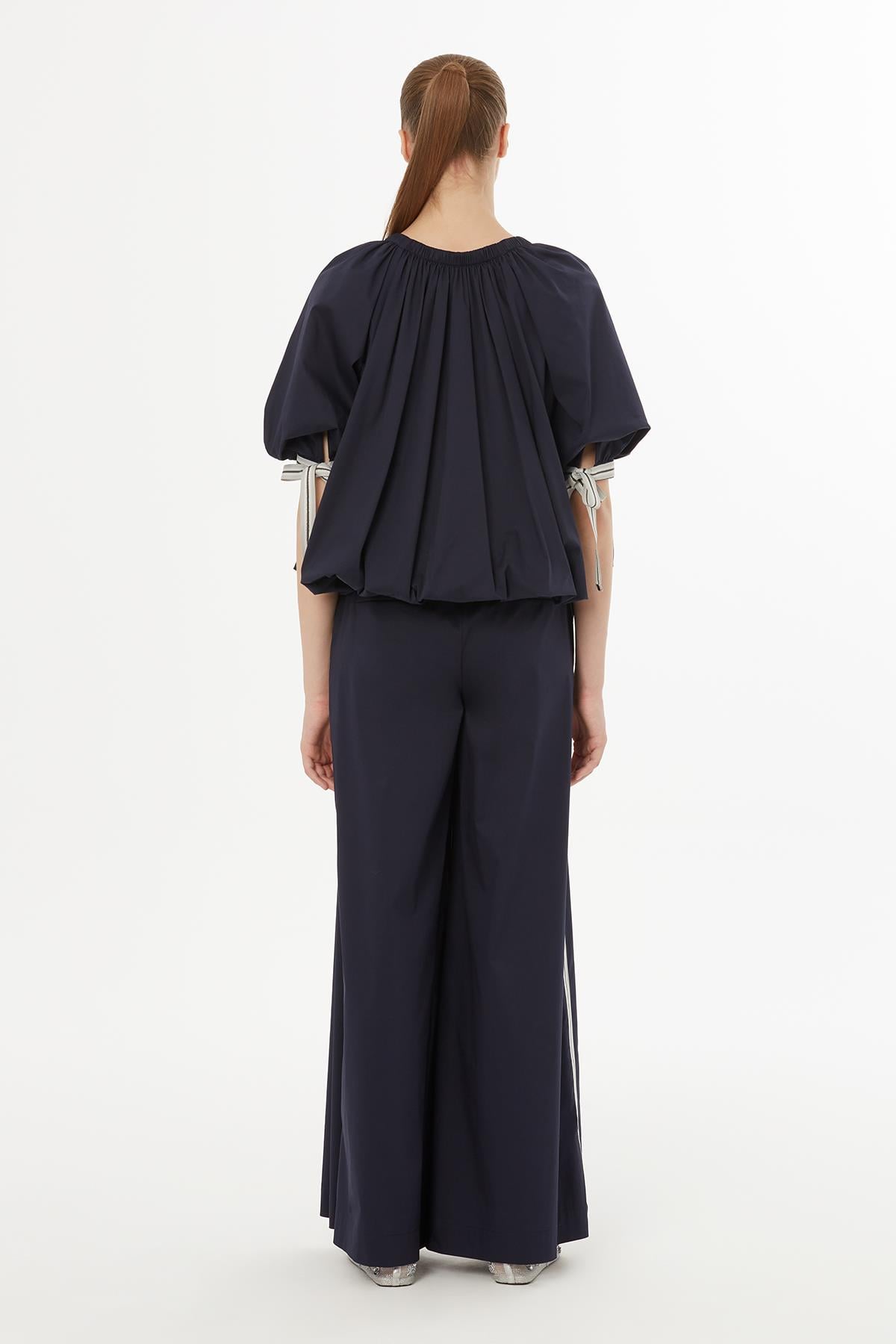 Blue Round-Neck Balloon Sleeve Blouse