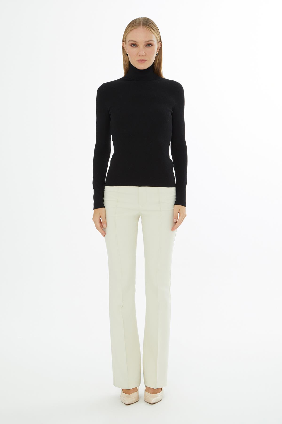 BOĞAZLI KADIN TRİKO