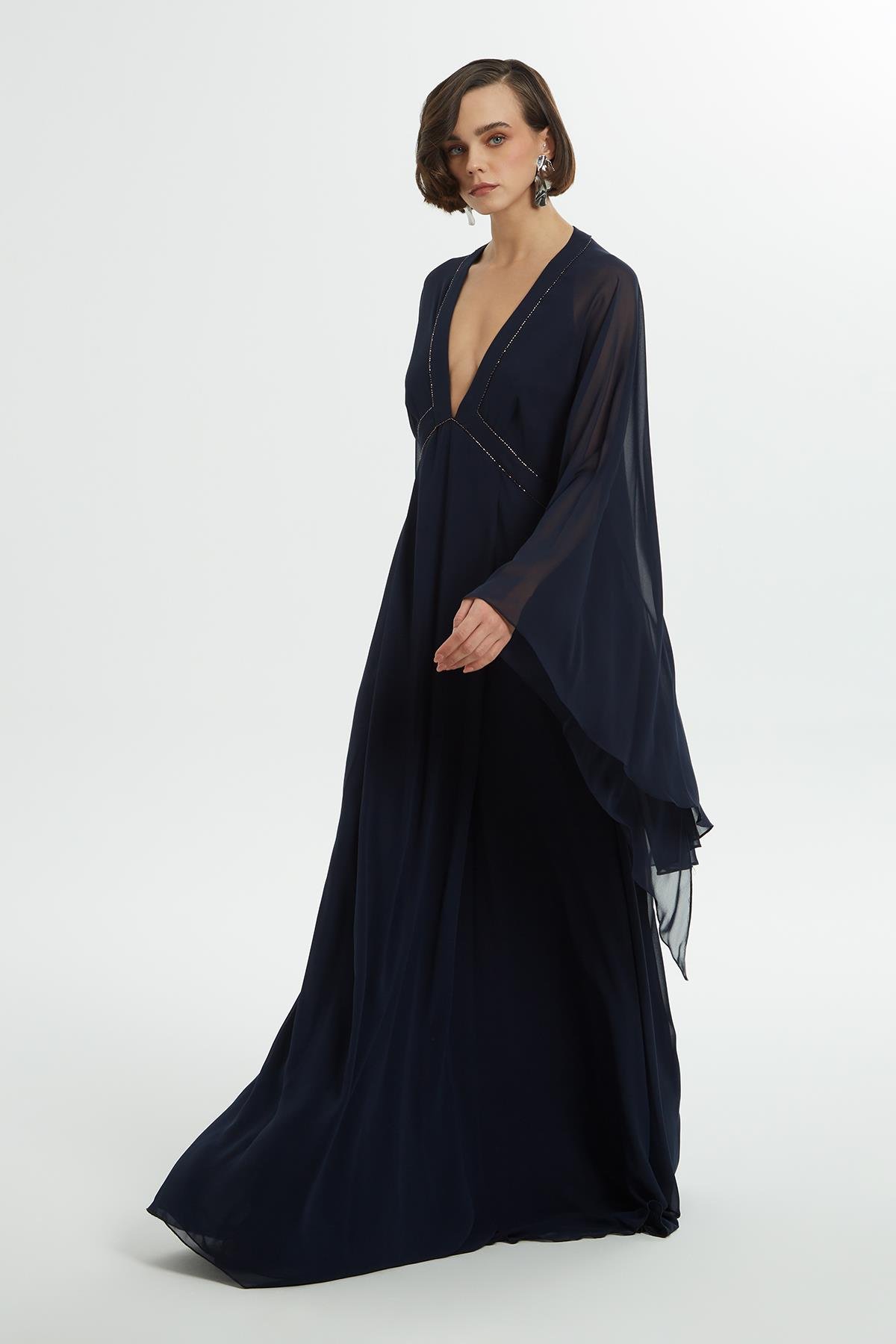 Boncuk İşlemeli Kolu Volanlı Astarlı Lacivert  Şifon Elbise